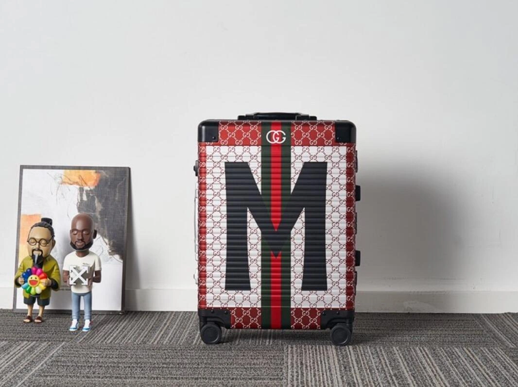 Tailored Luggage ask price on whatsapp 9758