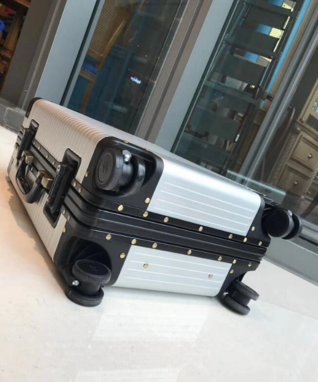 Vibrant Luggage ask price on whatsapp 9769