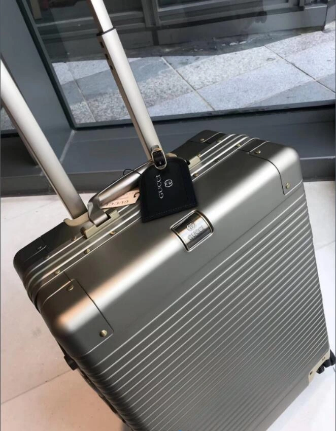 Casual Luggage ask price on whatsapp 9768