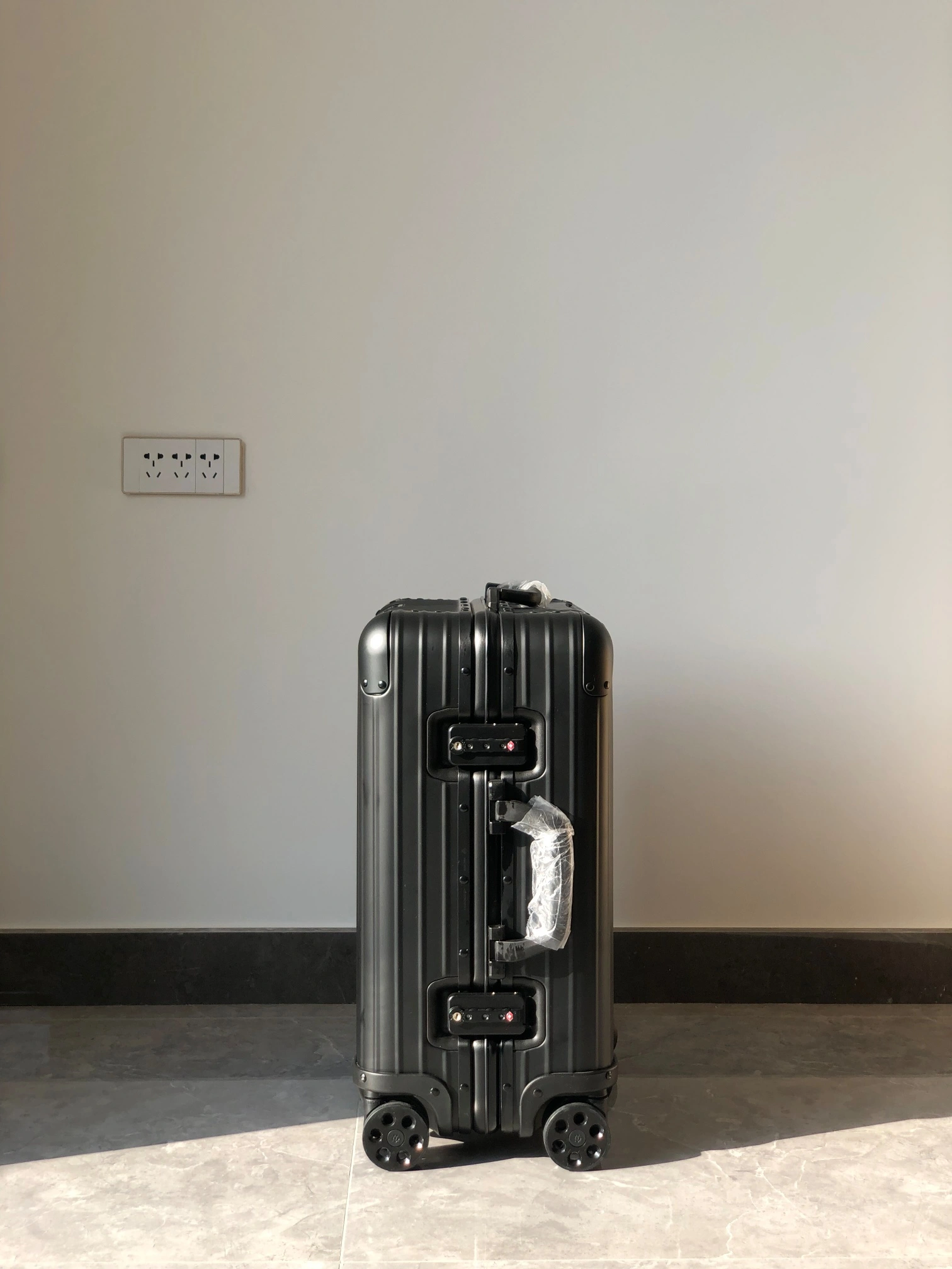 Luggage ask price on whatsapp Functional 9782