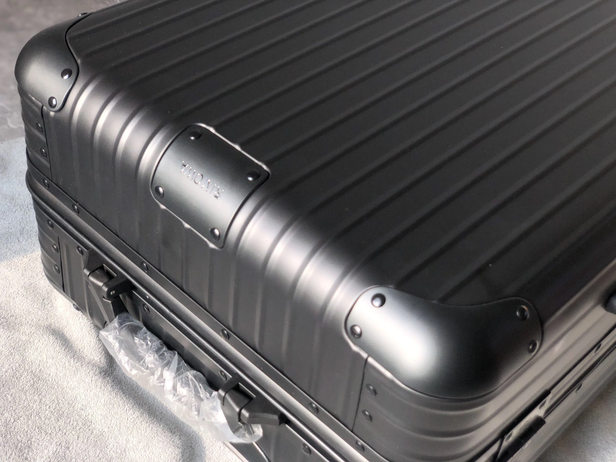 Luggage ask price on whatsapp Functional 9782
