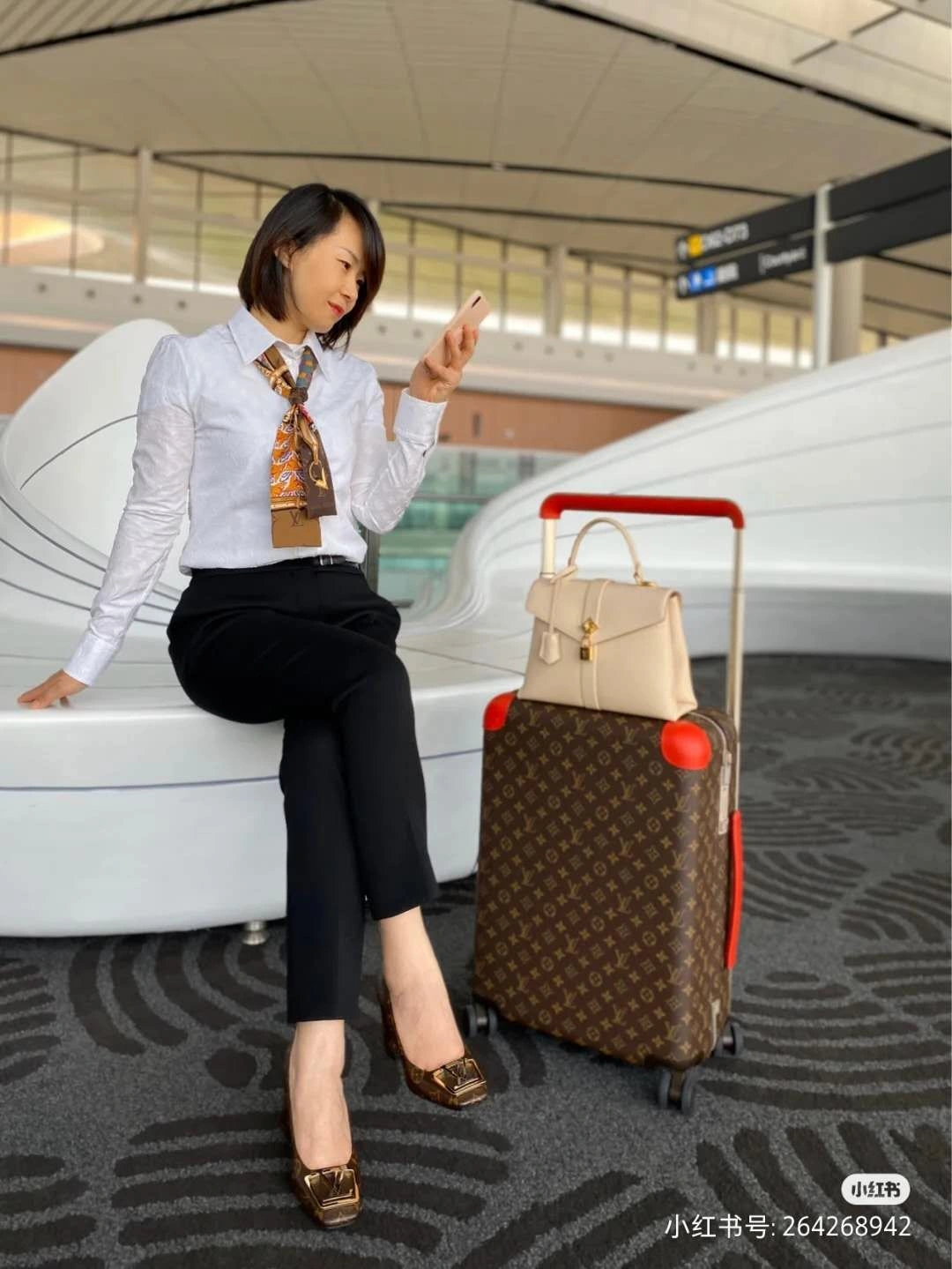 DailyWear Luggage ask price on whatsapp 9781