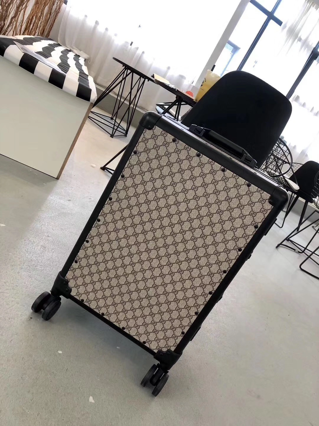 Luggage ask price on whatsapp Classic 9777