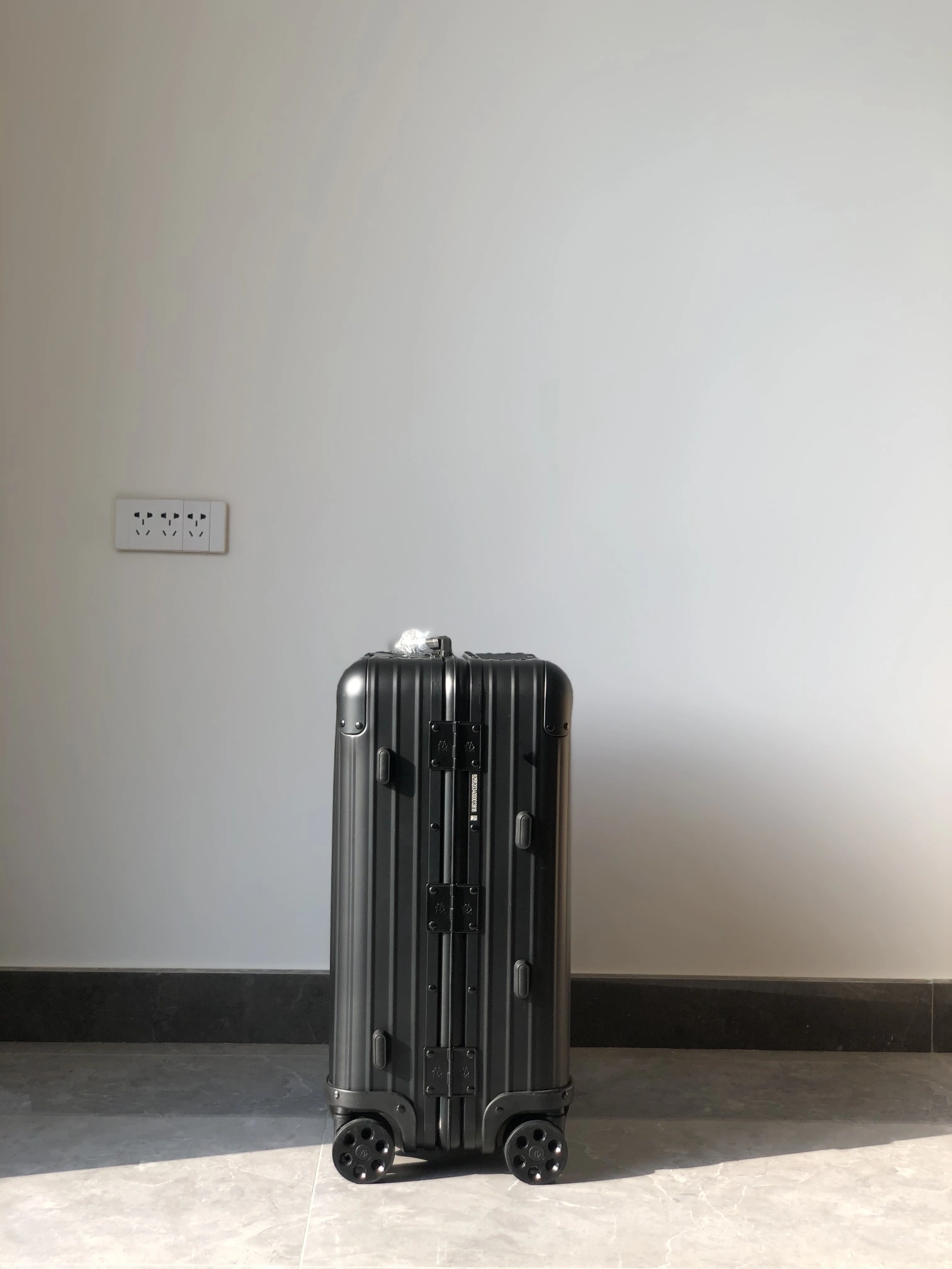 Luggage ask price on whatsapp Functional 9782