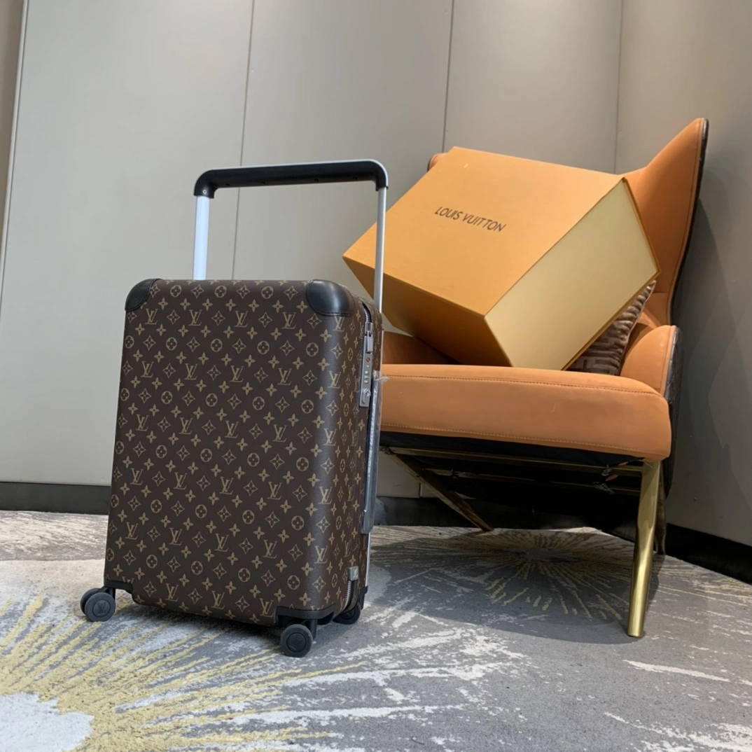 Luggage ask price on whatsapp Chic 9763