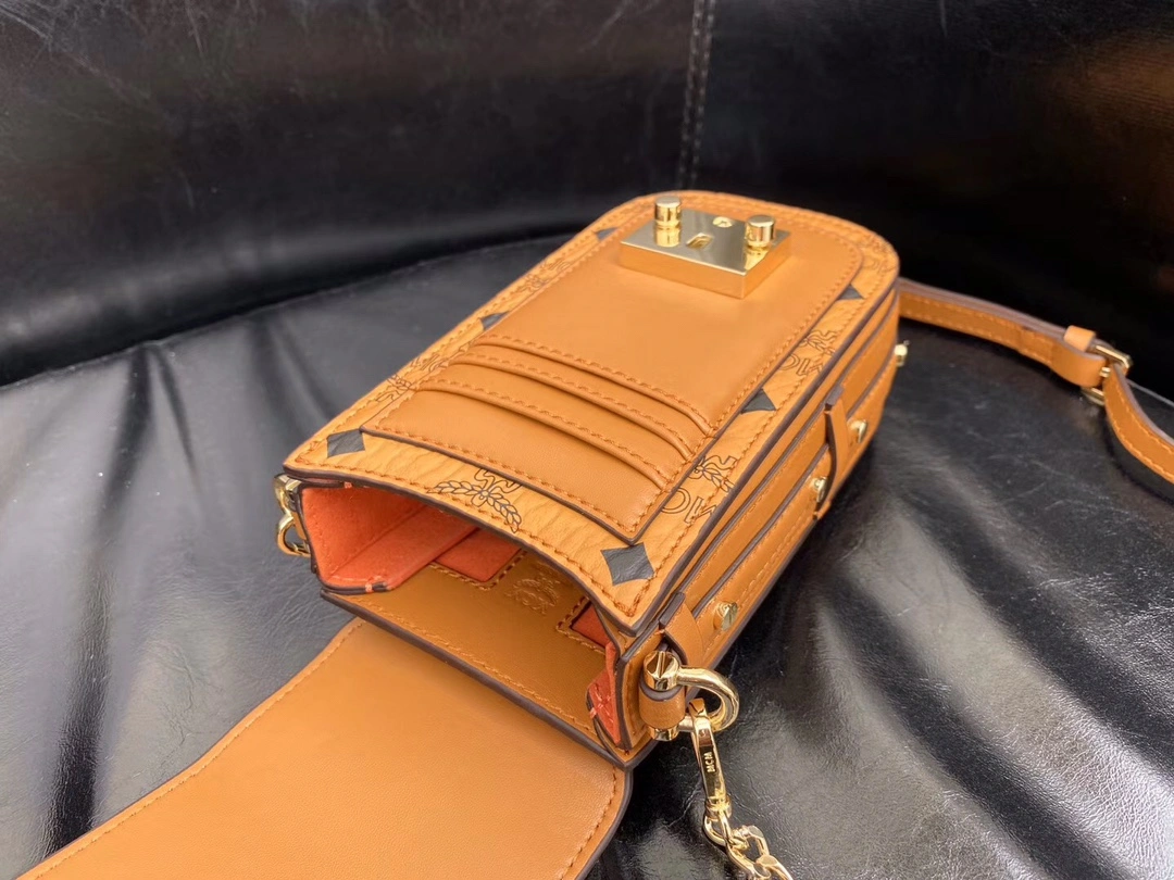 M*CM Top Bag 19*10*5cm Vibrant 9327