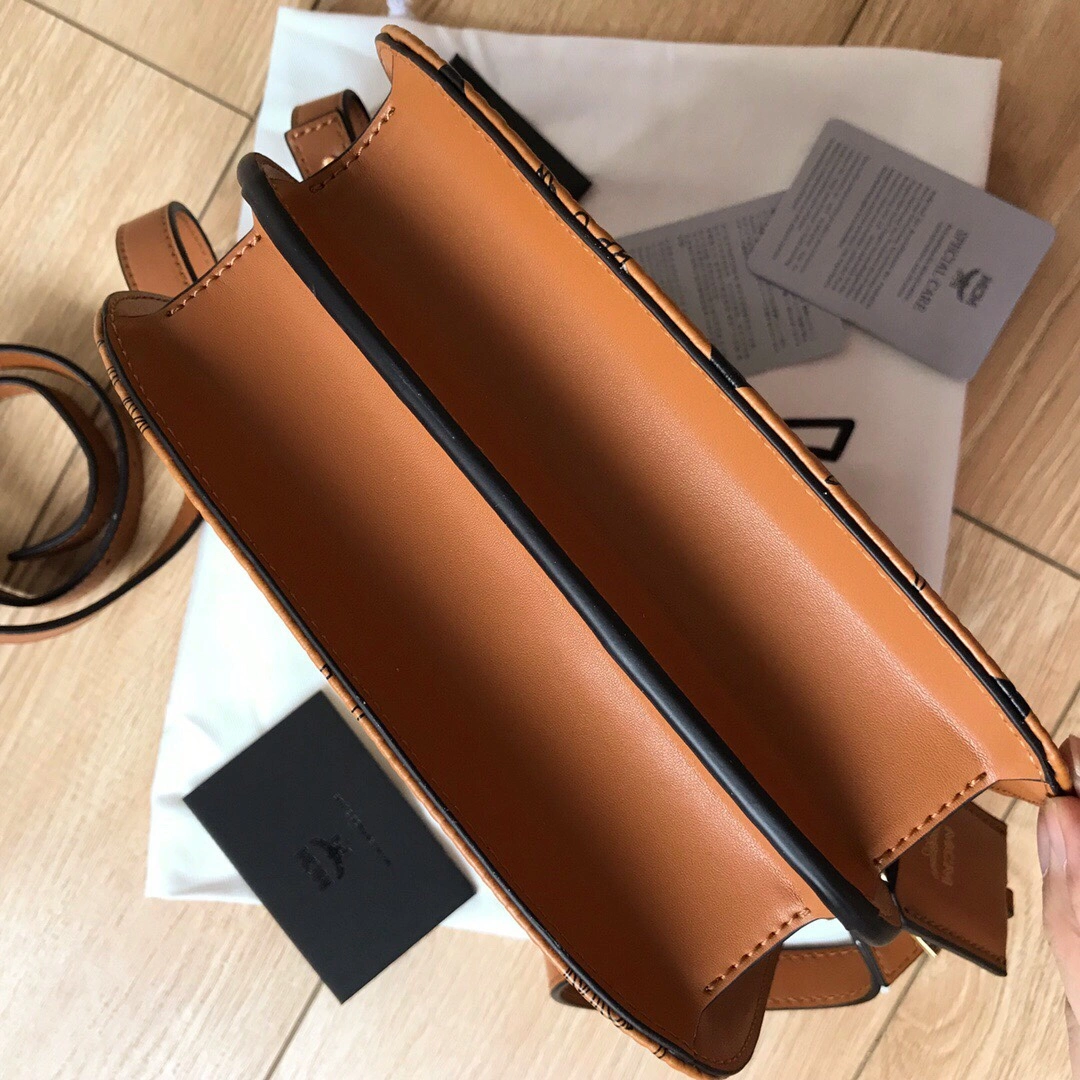 Lightweight M*CM Top Bag 19*21*8.5cm 9331