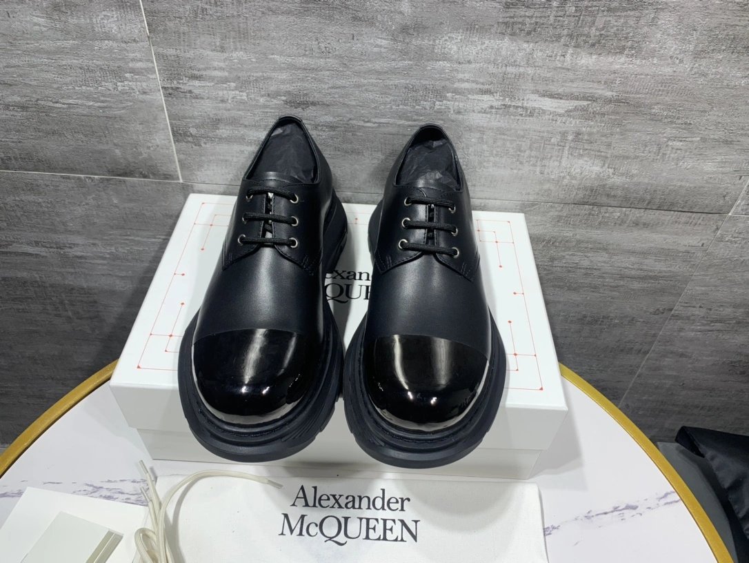Modern Men A*exander M*queen Sneaker CP 20230607- 3080