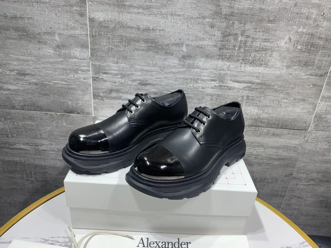Modern Men A*exander M*queen Sneaker CP 20230607- 3080