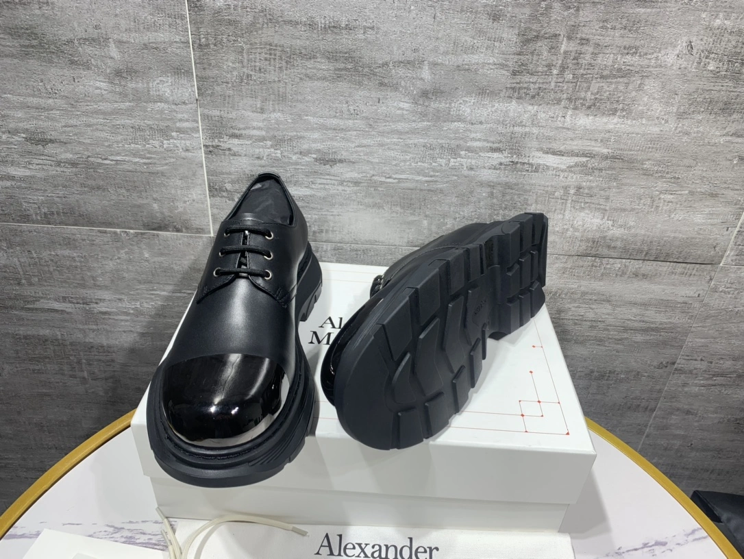 Modern Men A*exander M*queen Sneaker CP 20230607- 3080