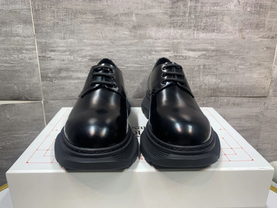 Minimalist Men A*exander M*queen Sneaker CP 20230607- 3079
