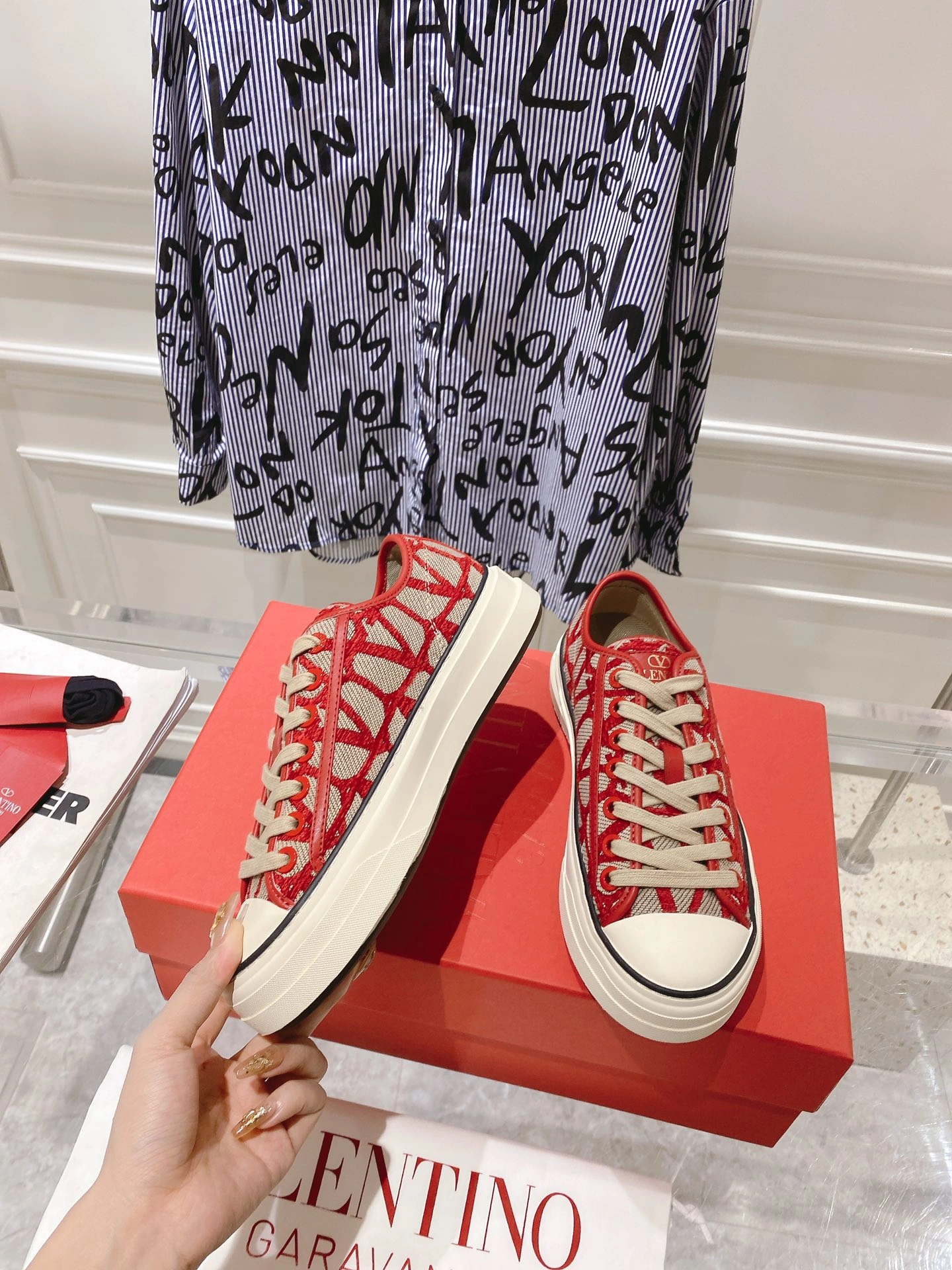 Men And Women 𝑉*𝐴𝐿𝐸𝑁𝑇𝐼𝑁𝑂 Top Canvas Shoe CP 20230607- WaterResistant 7571