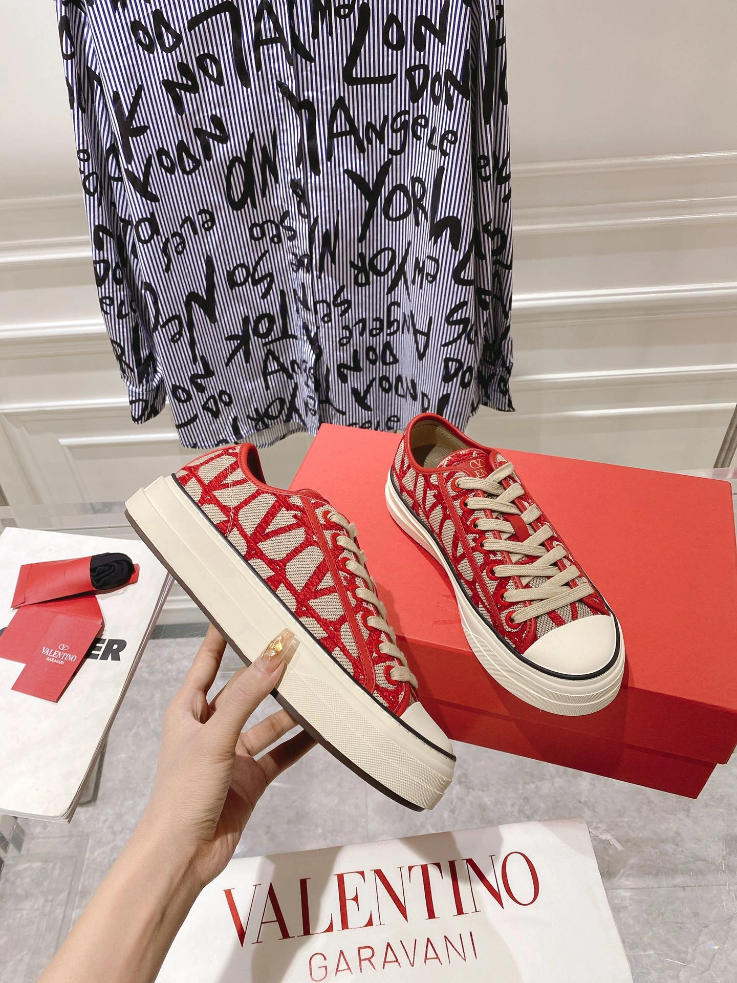 Men And Women 𝑉*𝐴𝐿𝐸𝑁𝑇𝐼𝑁𝑂 Top Canvas Shoe CP 20230607- WaterResistant 7571