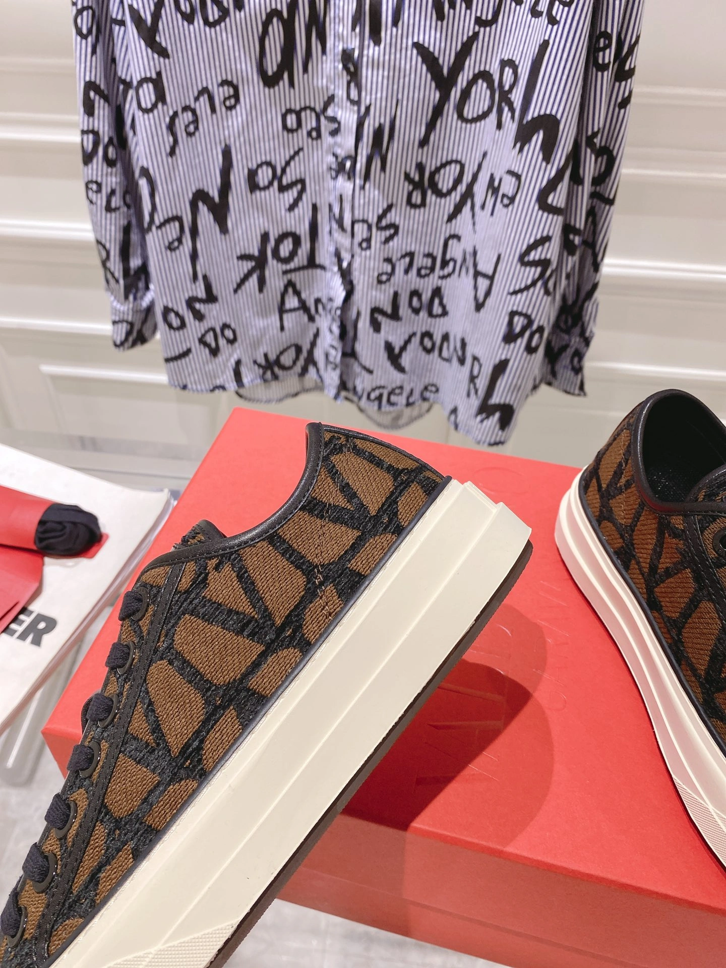 Snug Men And Women 𝑉*𝐴𝐿𝐸𝑁𝑇𝐼𝑁𝑂 Top Canvas Shoe CP 20230608- 7573
