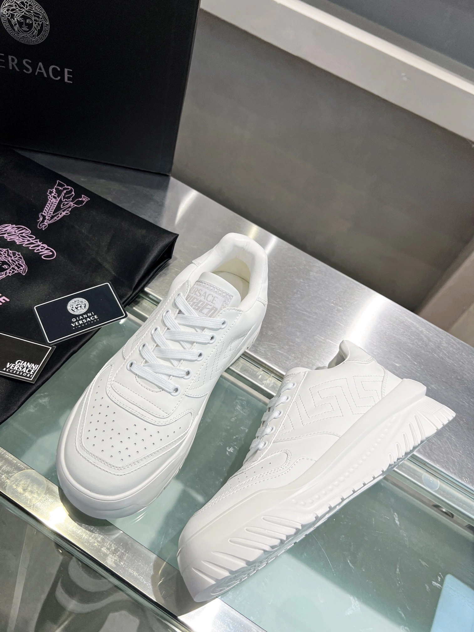 Resilient Men And Women V*ersace Top Sneakers CP 20230607- 6644