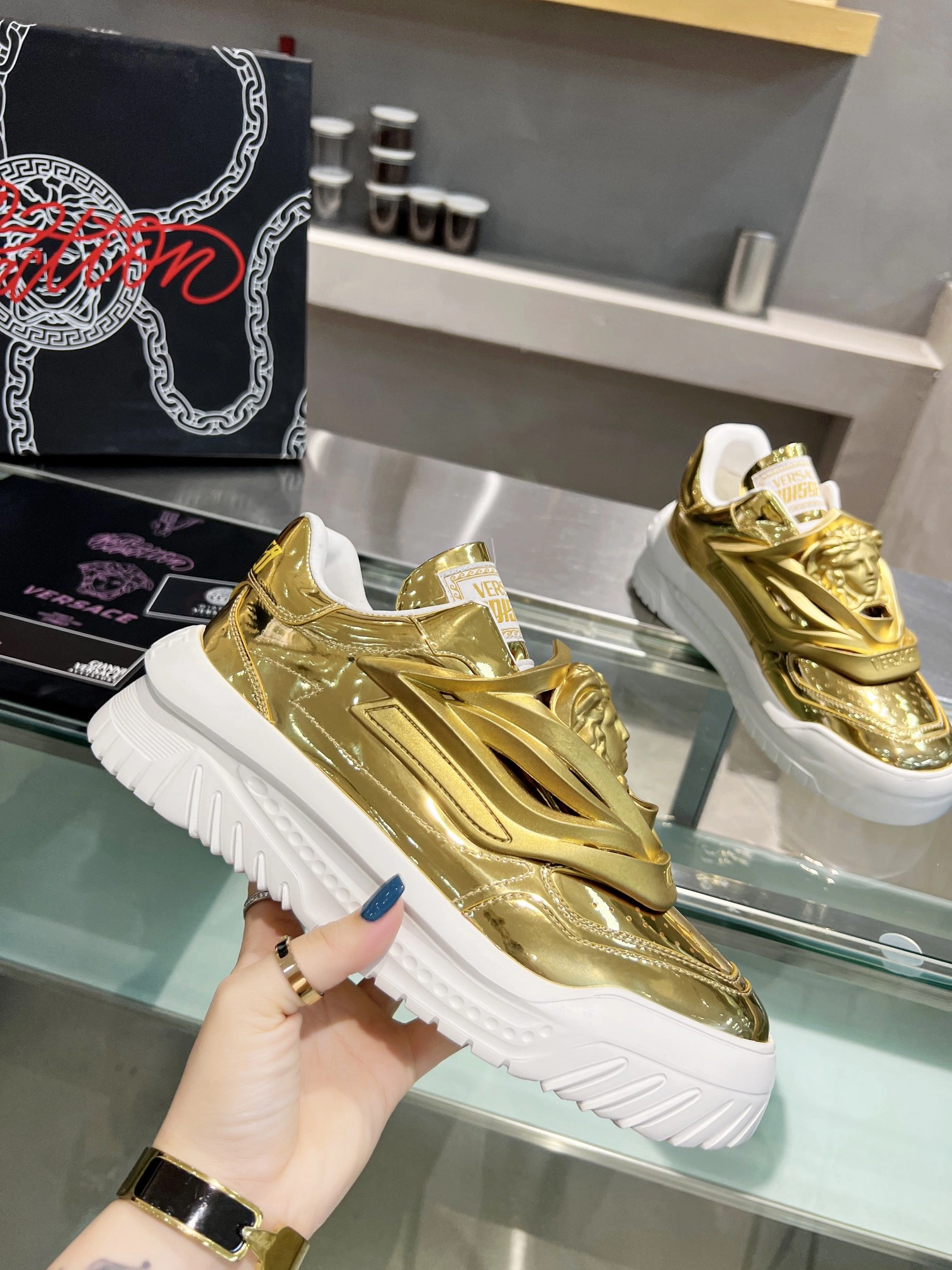 Vibrant Men And Women V*ersace Top Sneakers CP 20230607- 6641