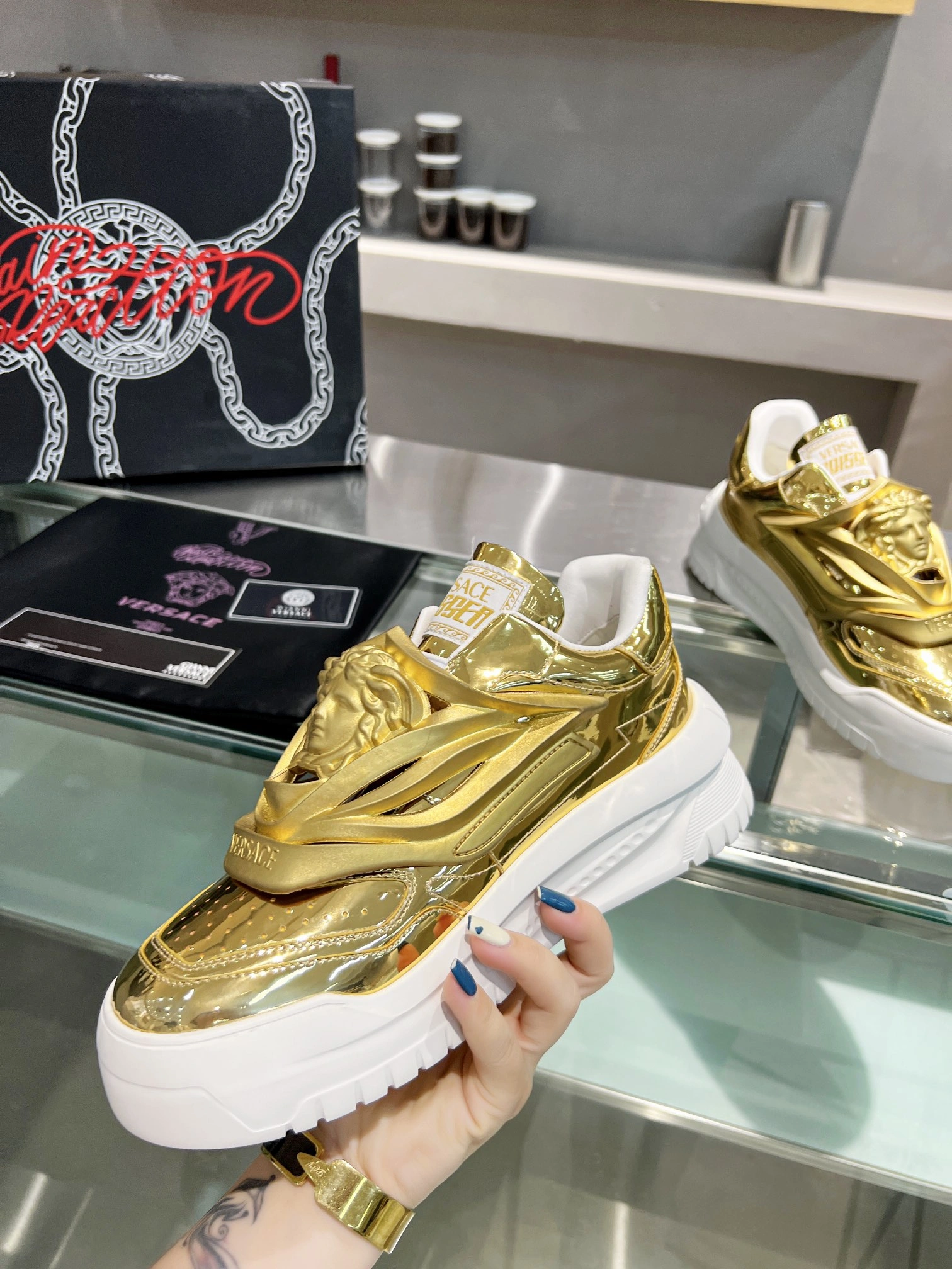 Vibrant Men And Women V*ersace Top Sneakers CP 20230607- 6641