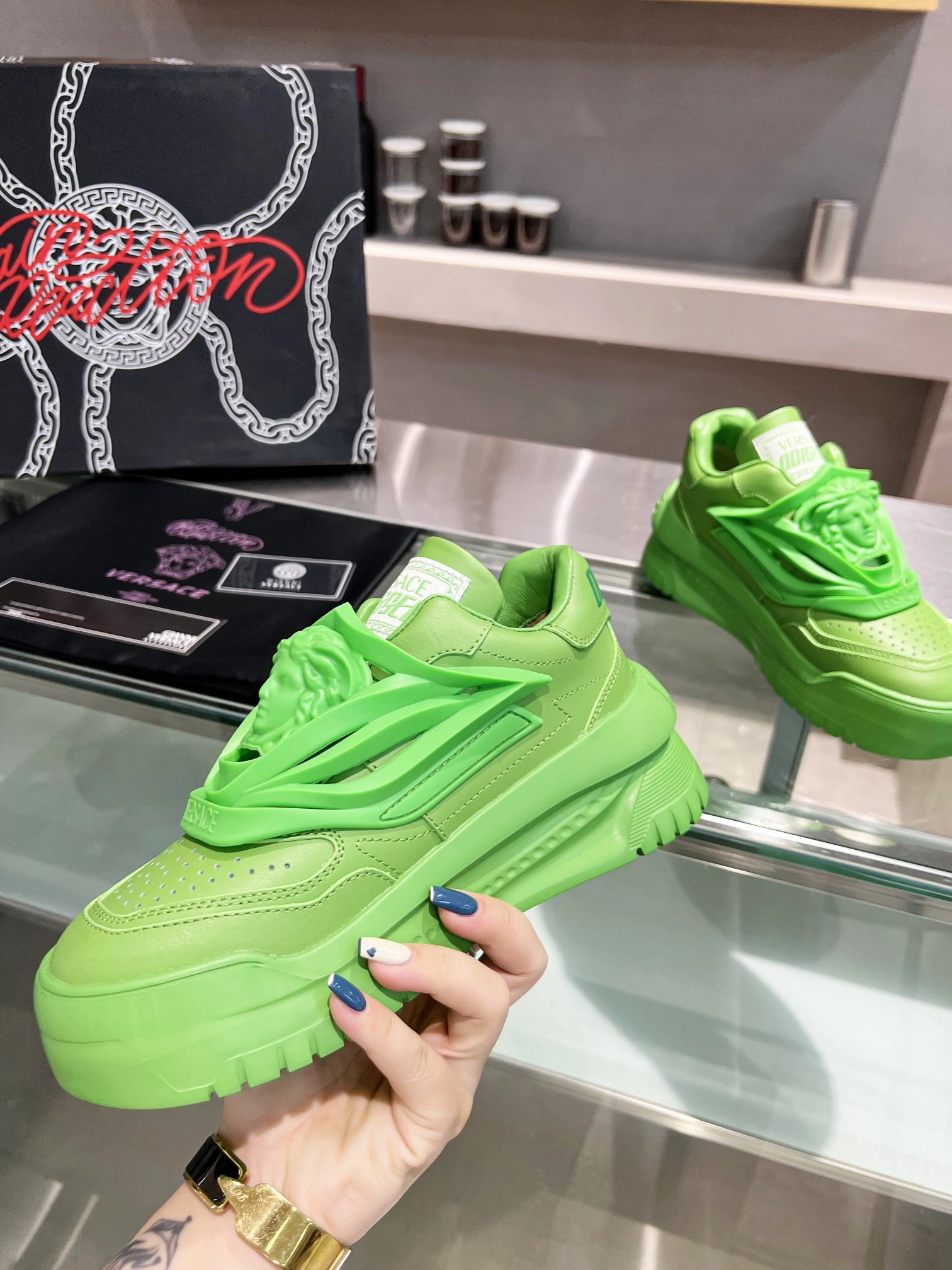 Affordable Men And Women V*ersace Top Sneakers CP 20230607- 6640