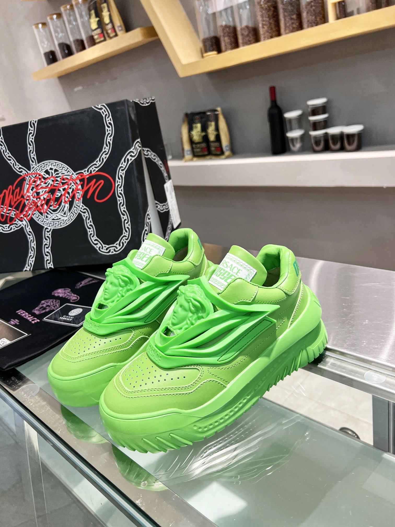 Affordable Men And Women V*ersace Top Sneakers CP 20230607- 6640