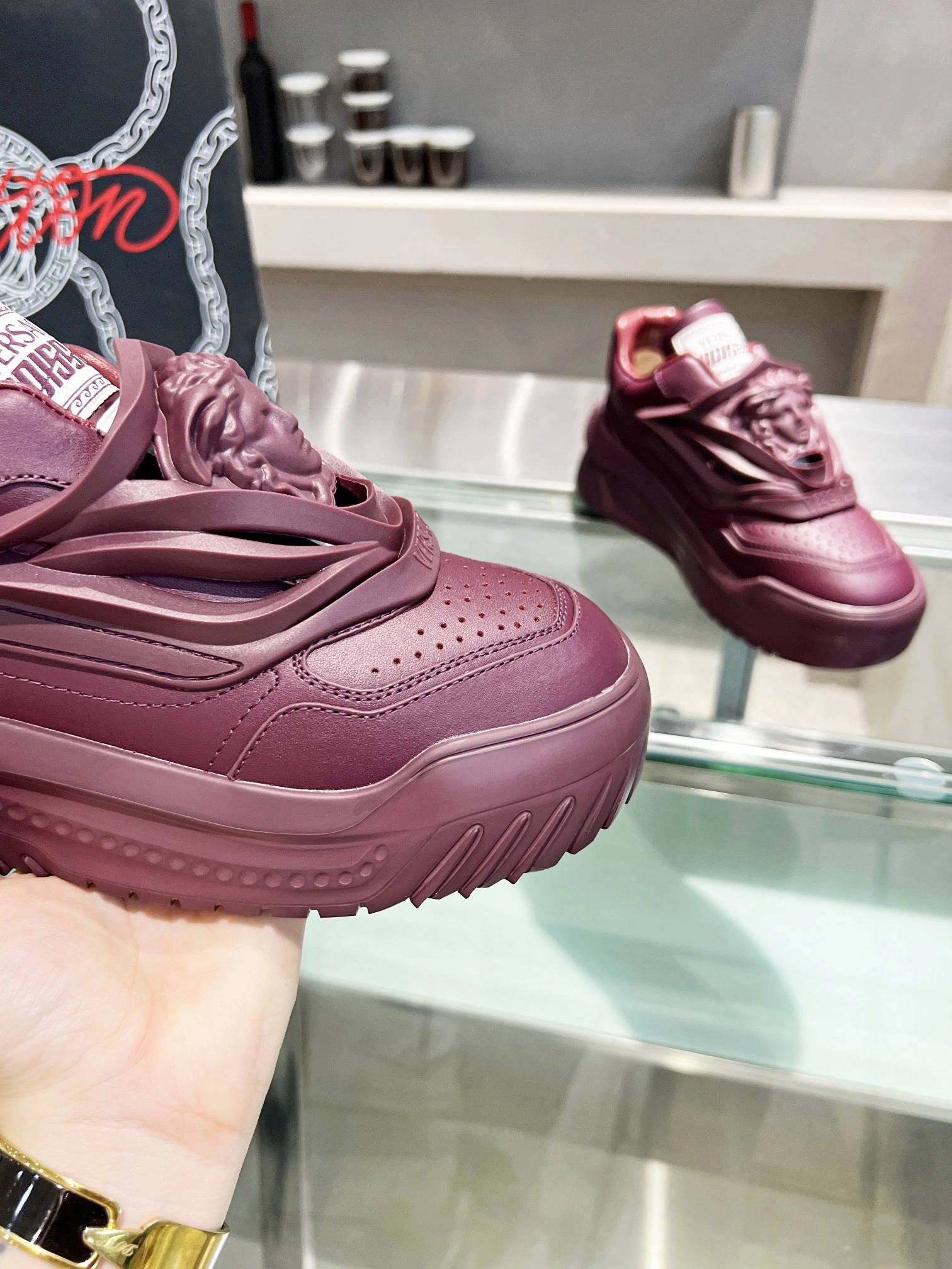Snug Men And Women V*ersace Top Sneakers CP 20230607- 6637