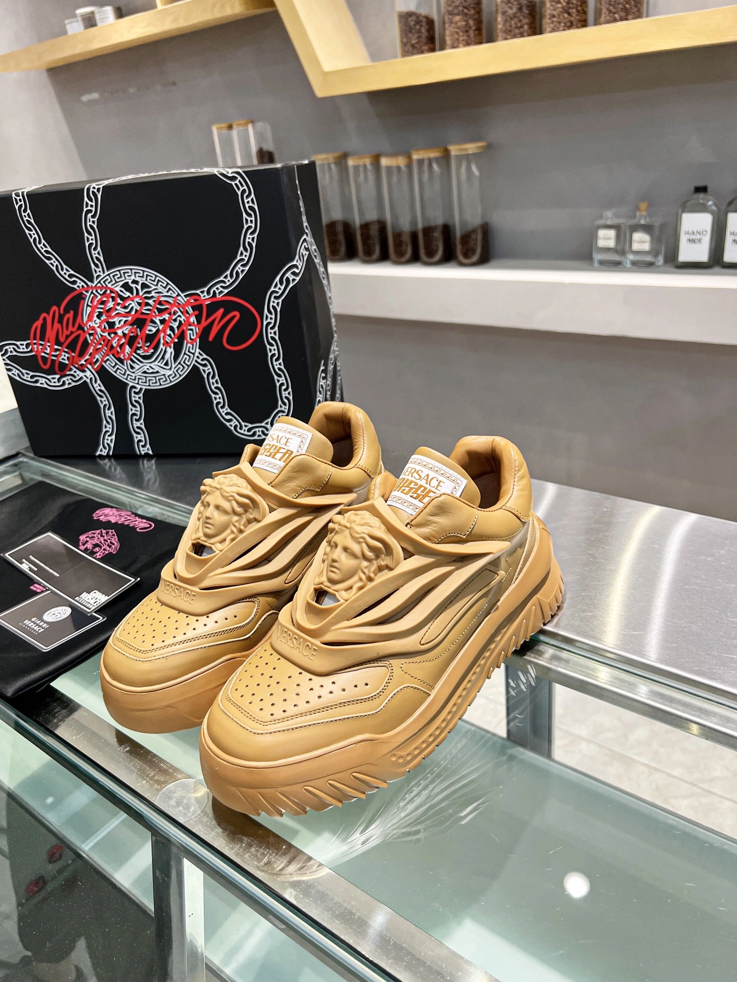 EyeCatching Men And Women V*ersace Top Sneakers CP 20230607- 6636