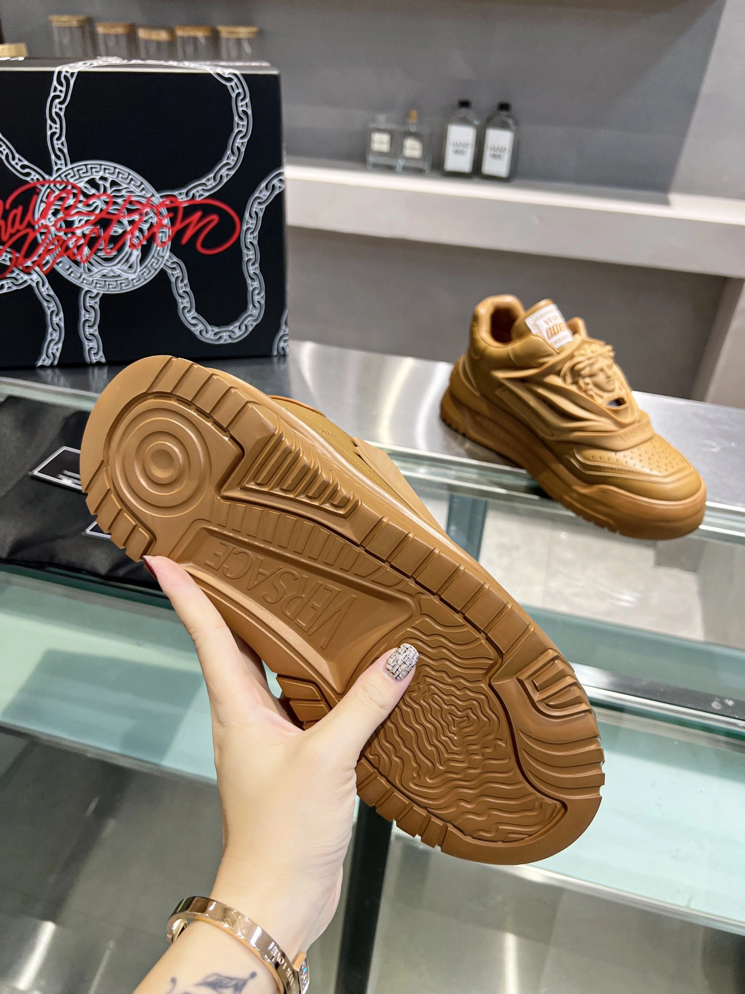 EyeCatching Men And Women V*ersace Top Sneakers CP 20230607- 6636