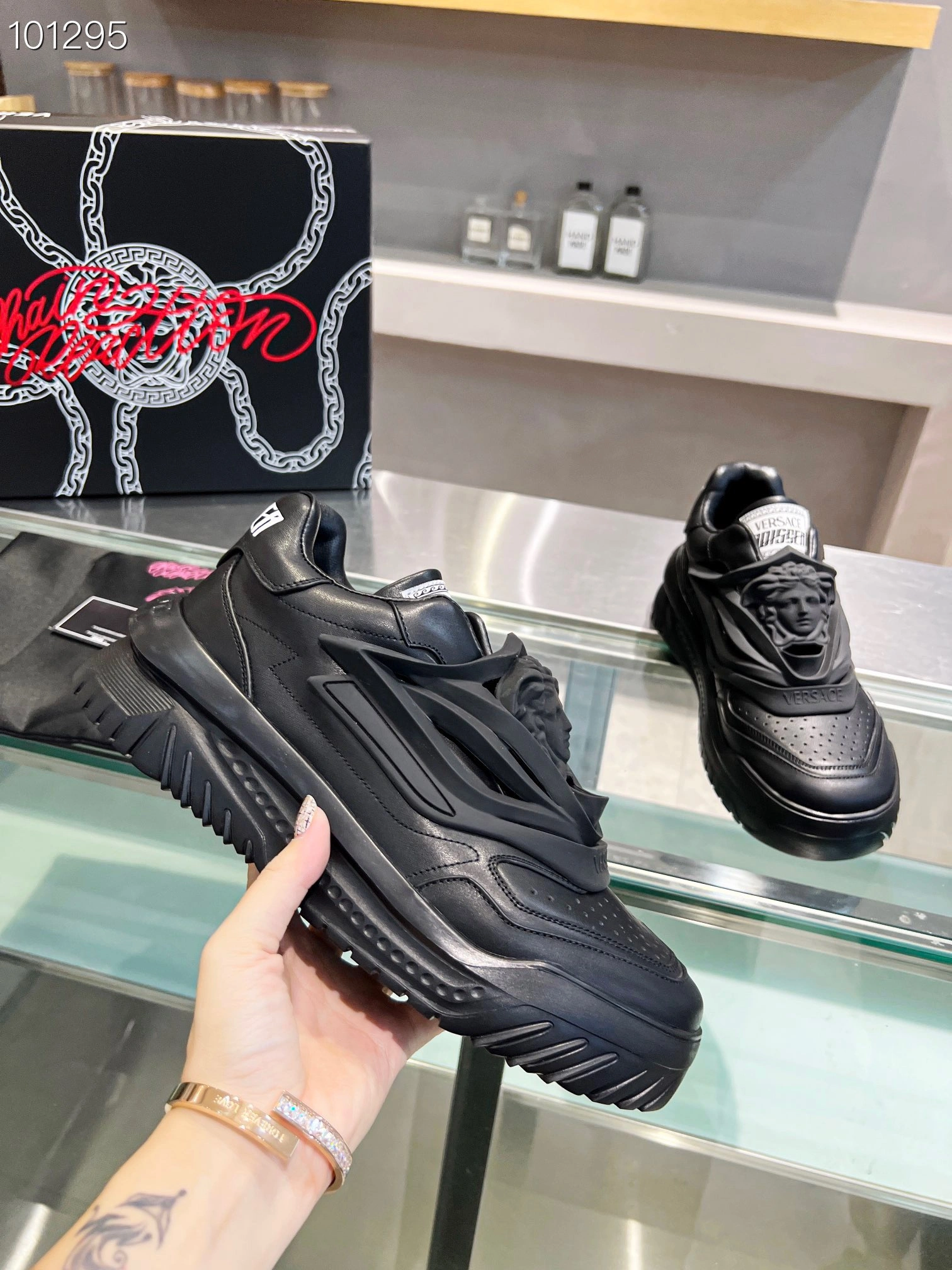 Breathable Men And Women V*ersace Top Sneakers CP 20230607- 6633