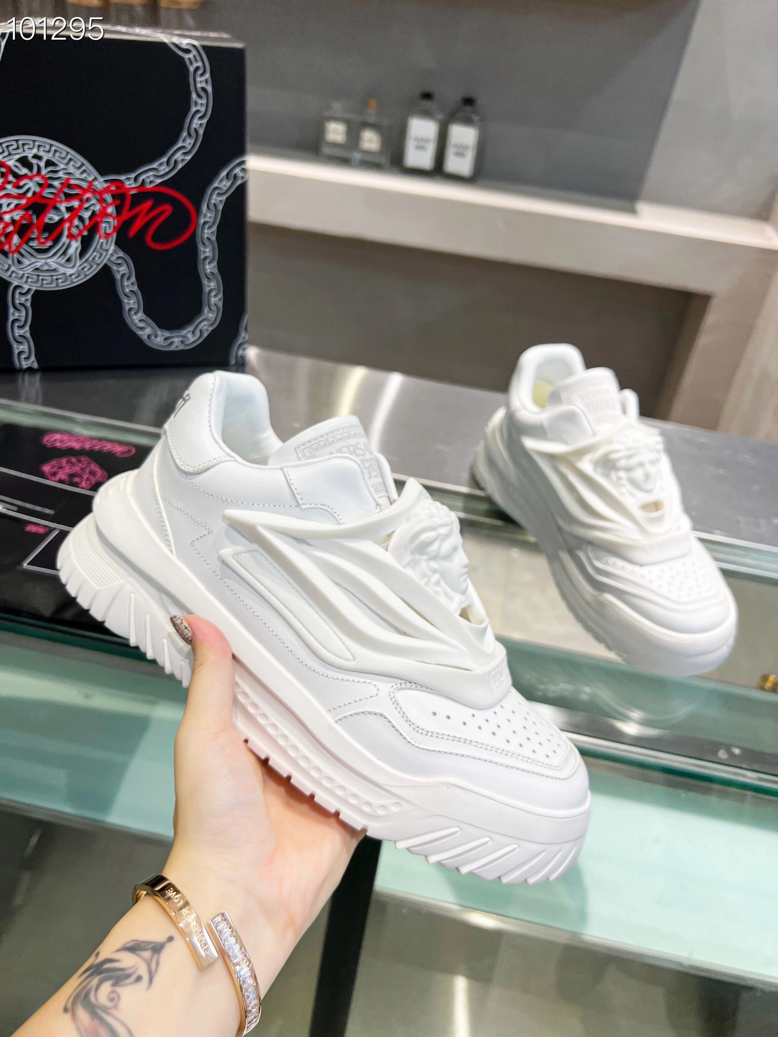Men And Women V*ersace Top Sneakers CP 20230607- Classic 6632