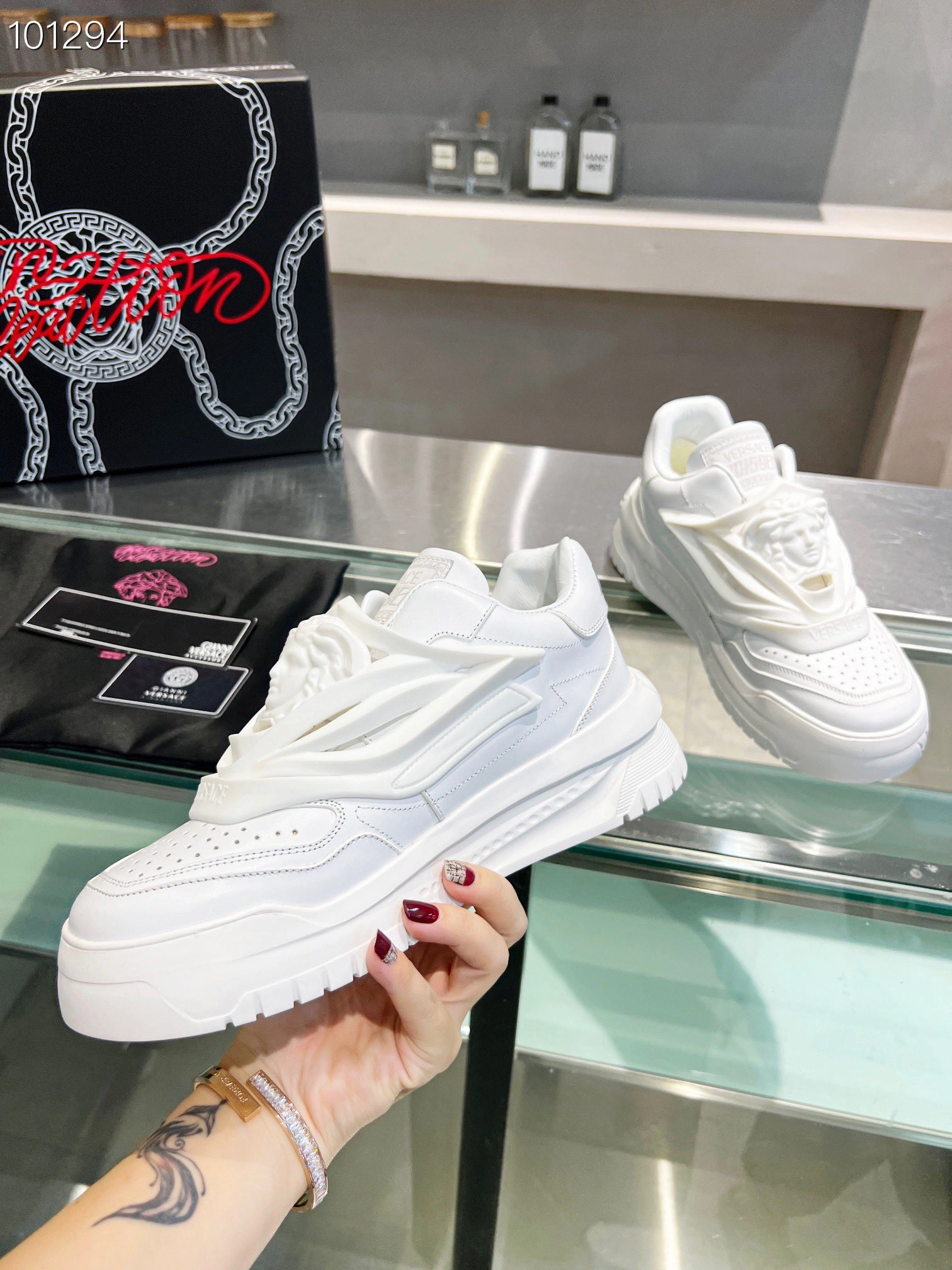 Men And Women V*ersace Top Sneakers CP 20230607- Classic 6632