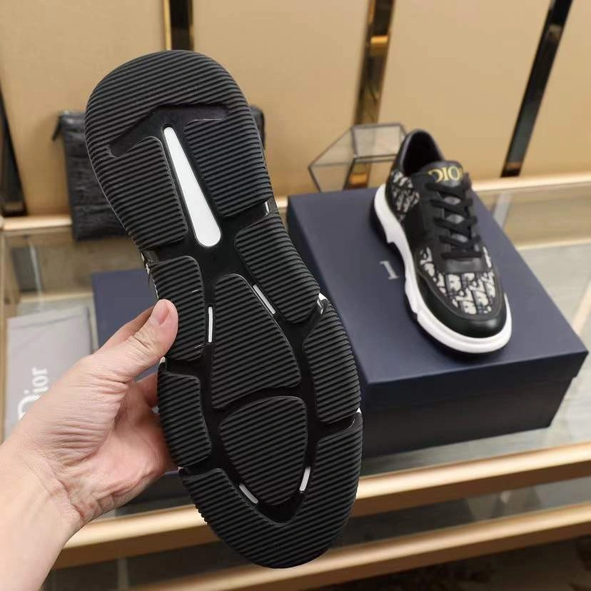 Lightweight Men D*ior Top Sneaker 5809