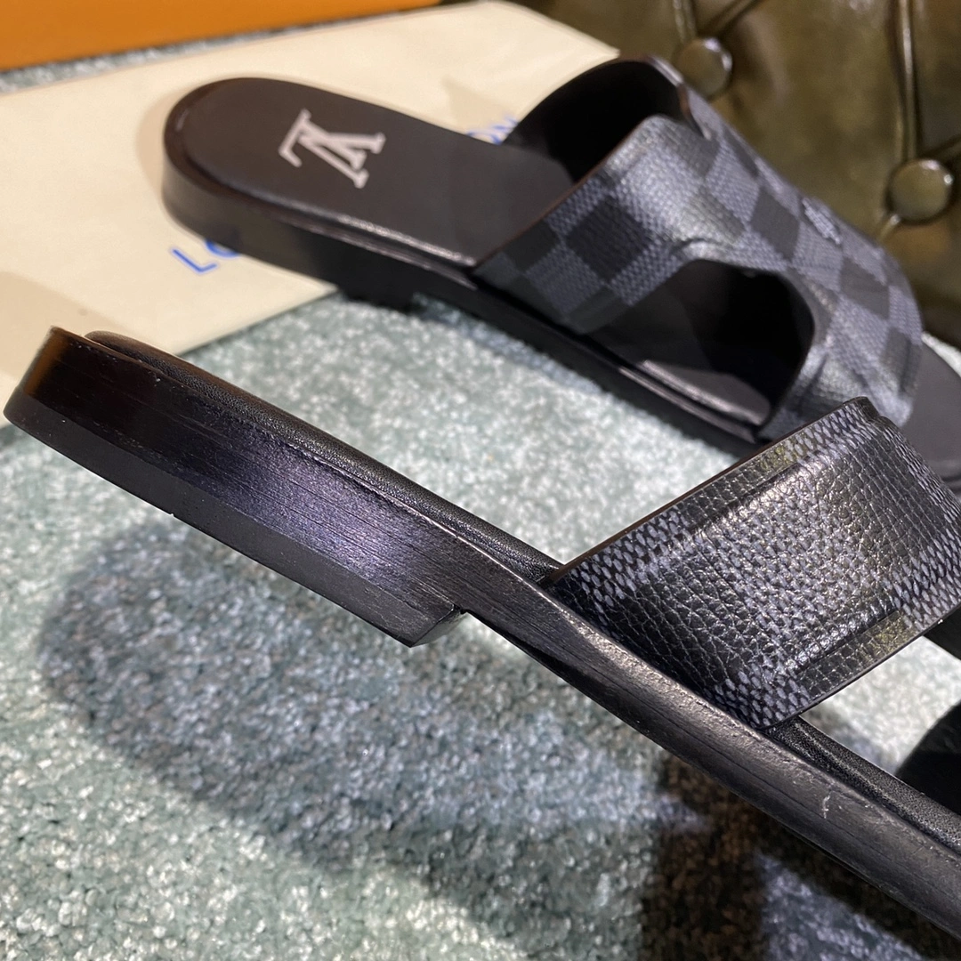 Sleek Men L*ouis V*uitton Slippers CP 20230612- 3949