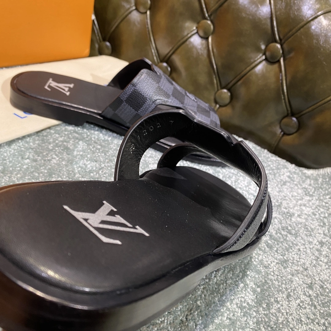 Sleek Men L*ouis V*uitton Slippers CP 20230612- 3949