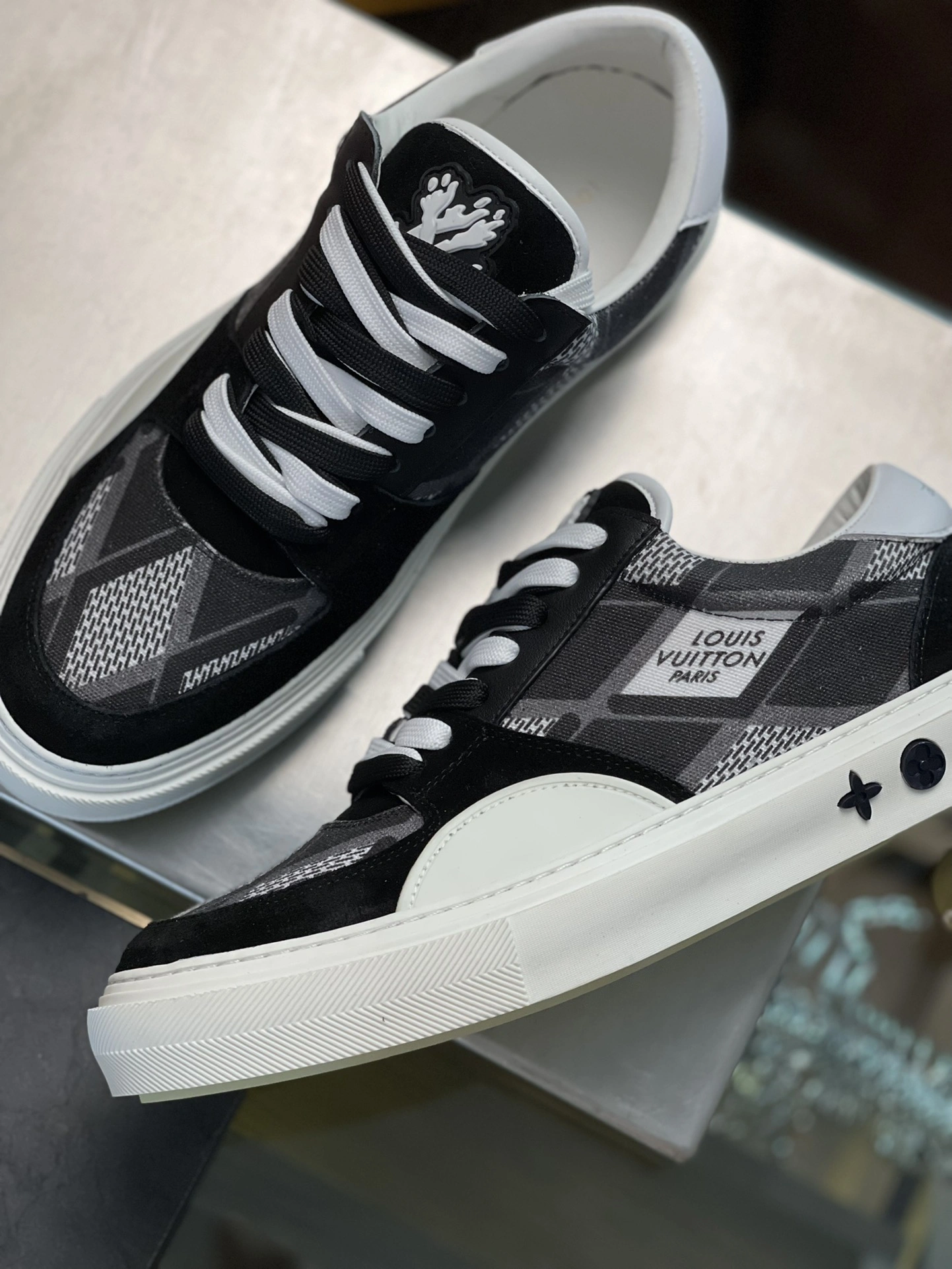 Comfortable Men L*ouis V*uitton Top Sneaker Ollie RR230330- 4063