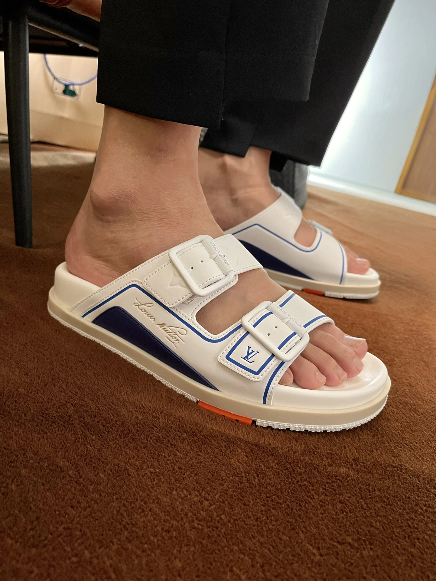 Youthful Men L*ouis V*uitton Top Sneaker Slippers RR230406- 4016