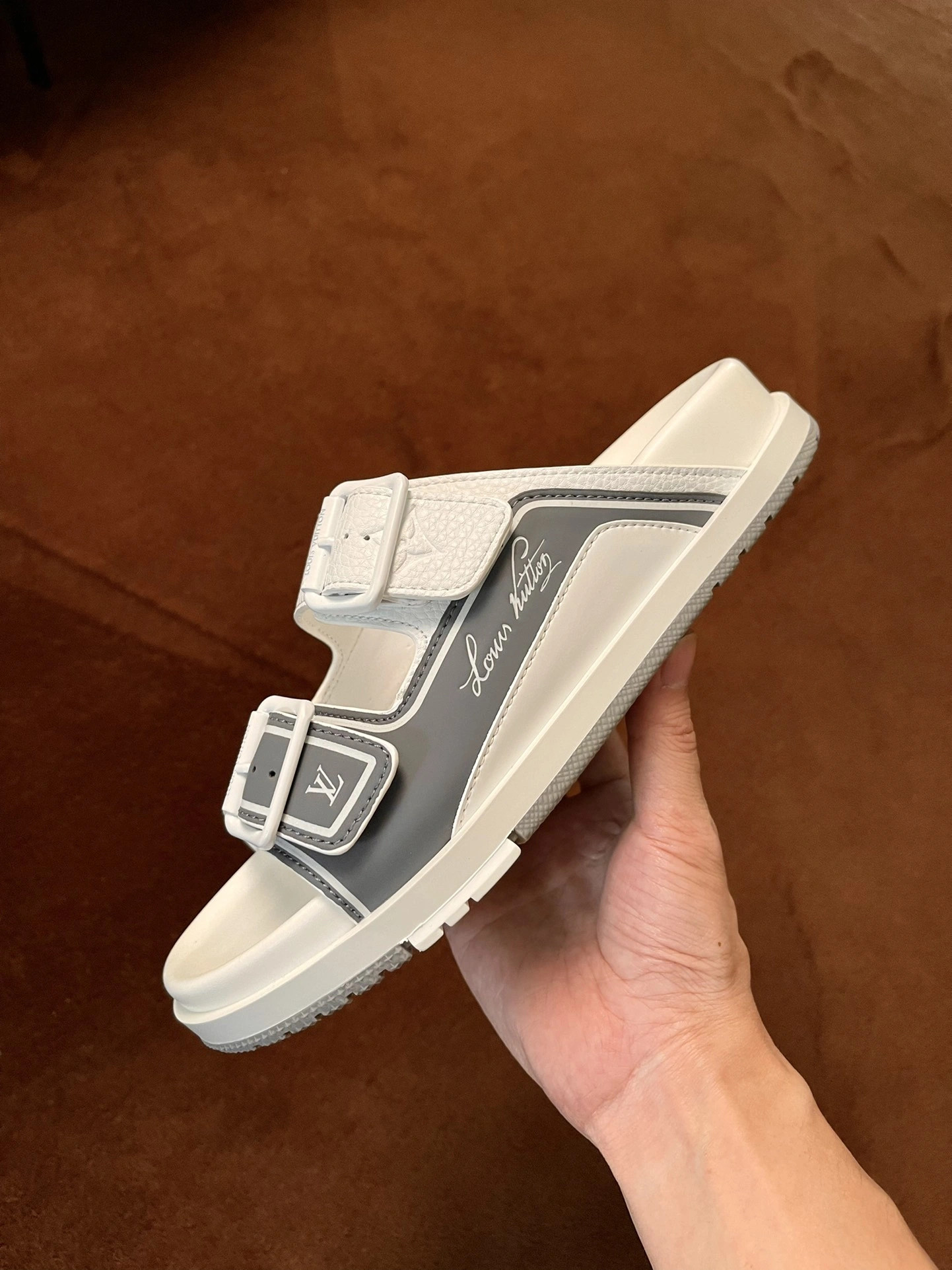 TechFriendly Men L*ouis V*uitton Top Sneaker Slippers RR230406- 4014