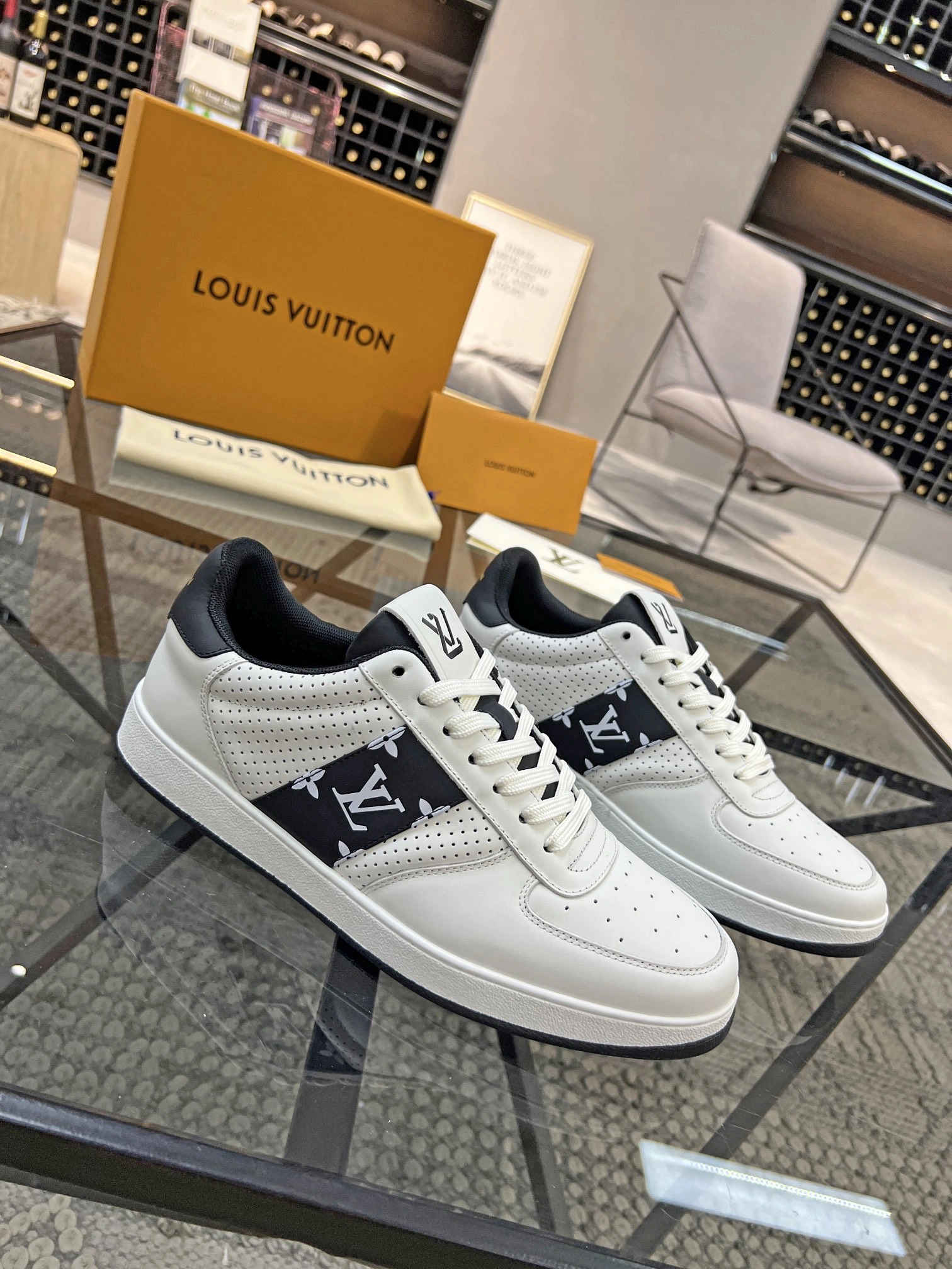 Sustainable Men L*ouis V*uitton Top Sneaker Trainer CP 20230606- 3984