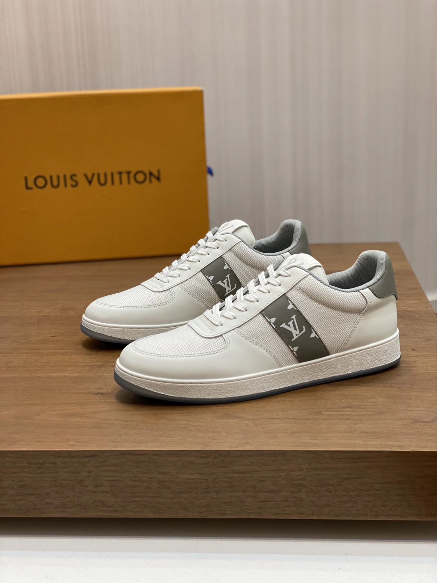 SunProtective Men L*ouis V*uitton Top Sneaker Trainer CP 20230609- 3970