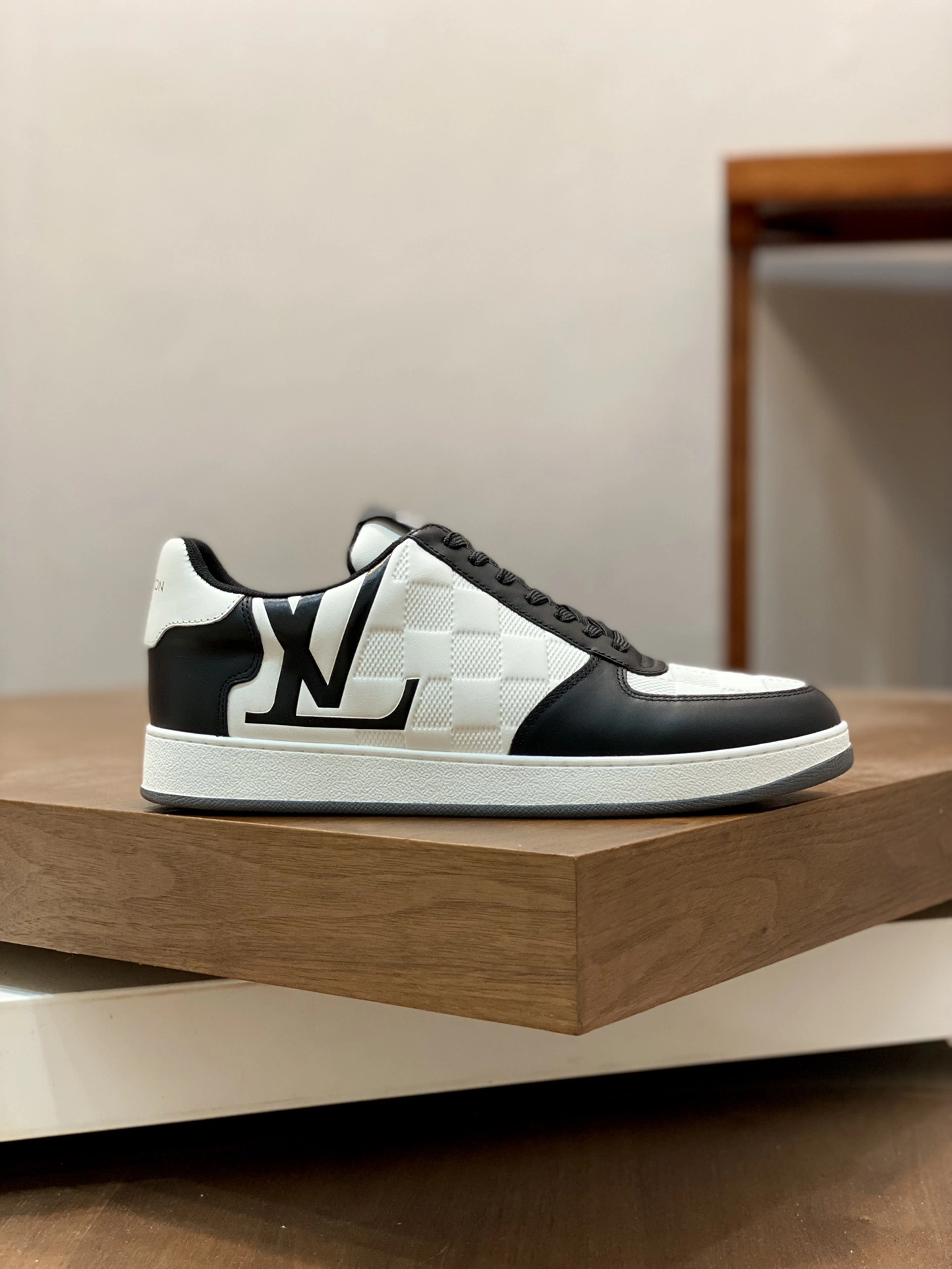 Men L*ouis V*uitton Top Sneaker Trainer CP 20230609- Resilient 3968
