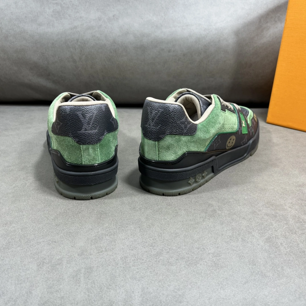 Snug Men L*ouis V*uitton Top Sneaker Trainer CP230314- 4101