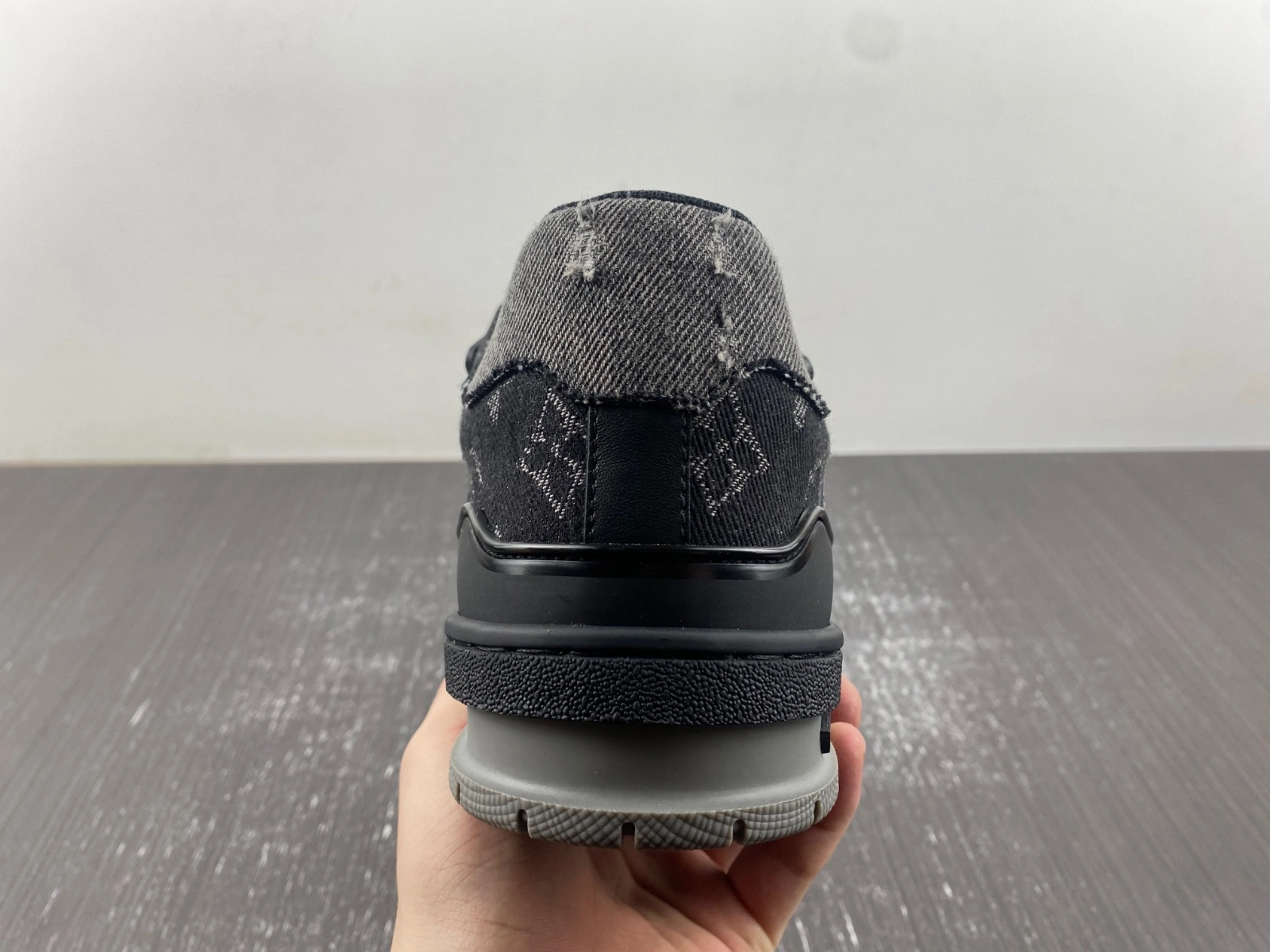 TechFriendly Men L*ouis V*uitton Top Sneaker Trainer MK20240320- 3865