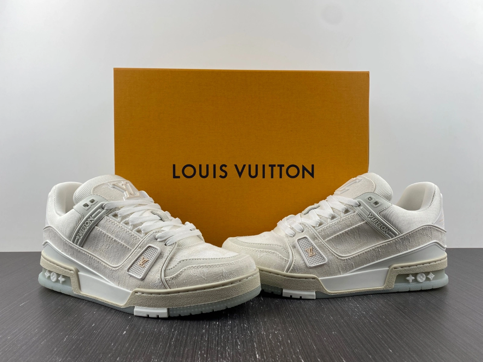 Seasonal Men L*ouis V*uitton Top Sneaker Trainer MK221112- 4122