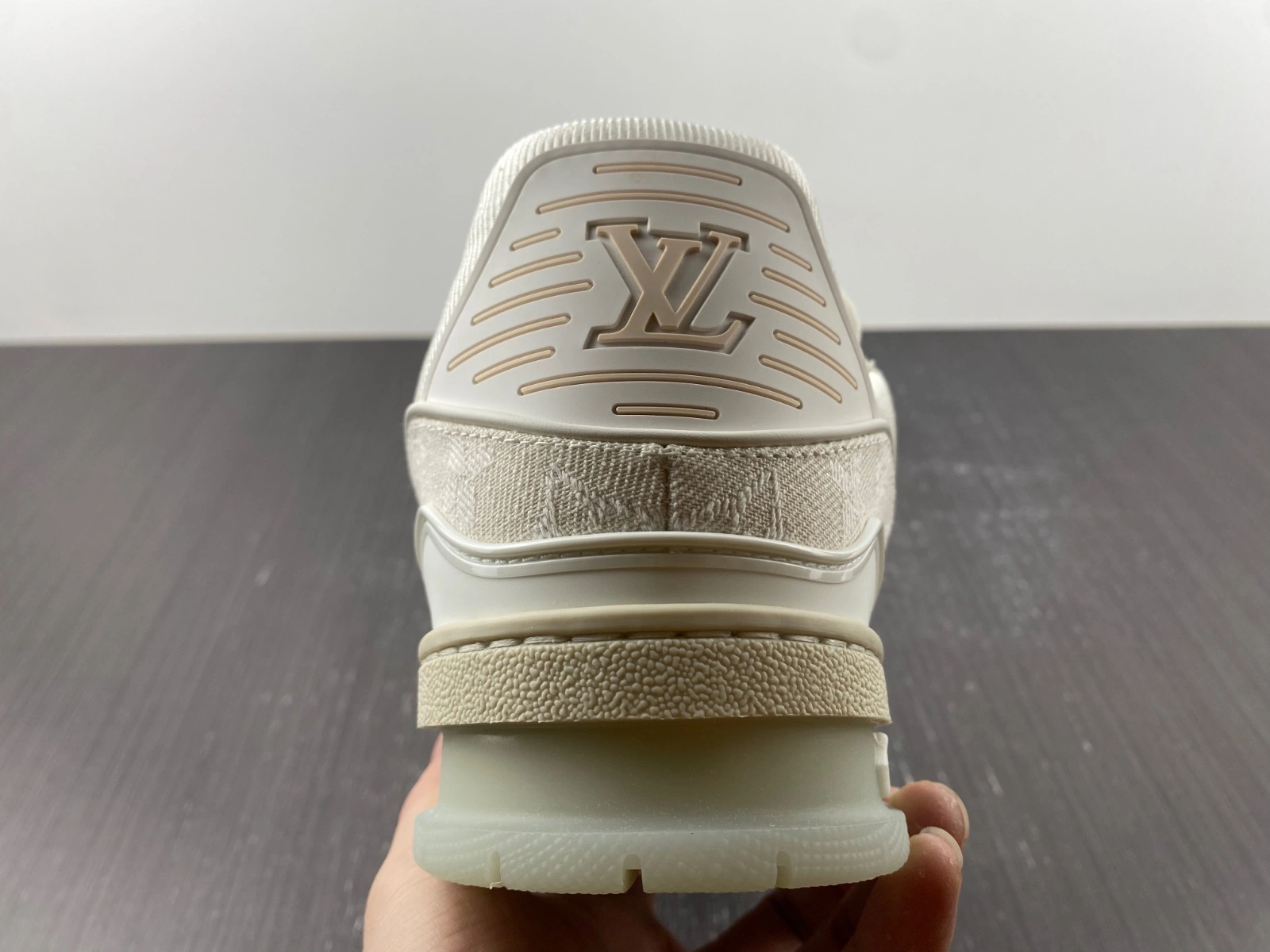 Seasonal Men L*ouis V*uitton Top Sneaker Trainer MK221112- 4122