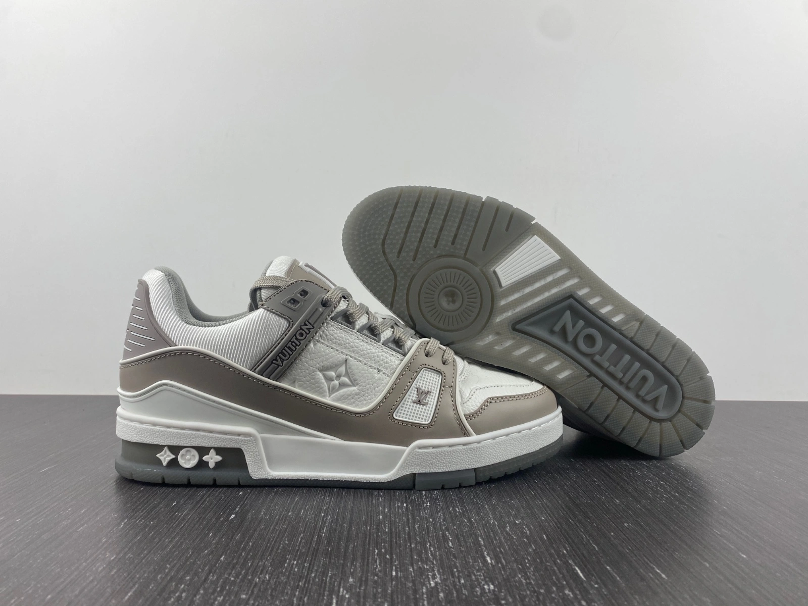Resilient Men L*ouis V*uitton Top Sneaker Trainer MK221114- 4120