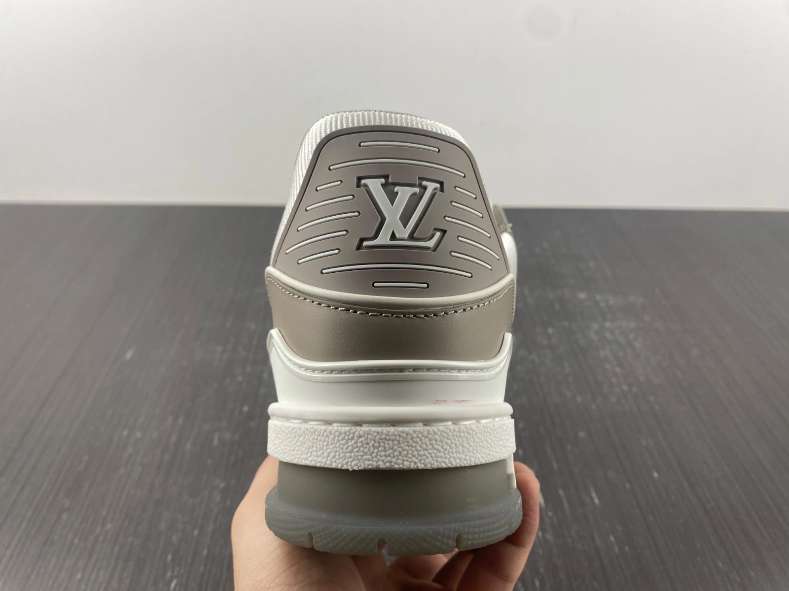 Resilient Men L*ouis V*uitton Top Sneaker Trainer MK221114- 4120
