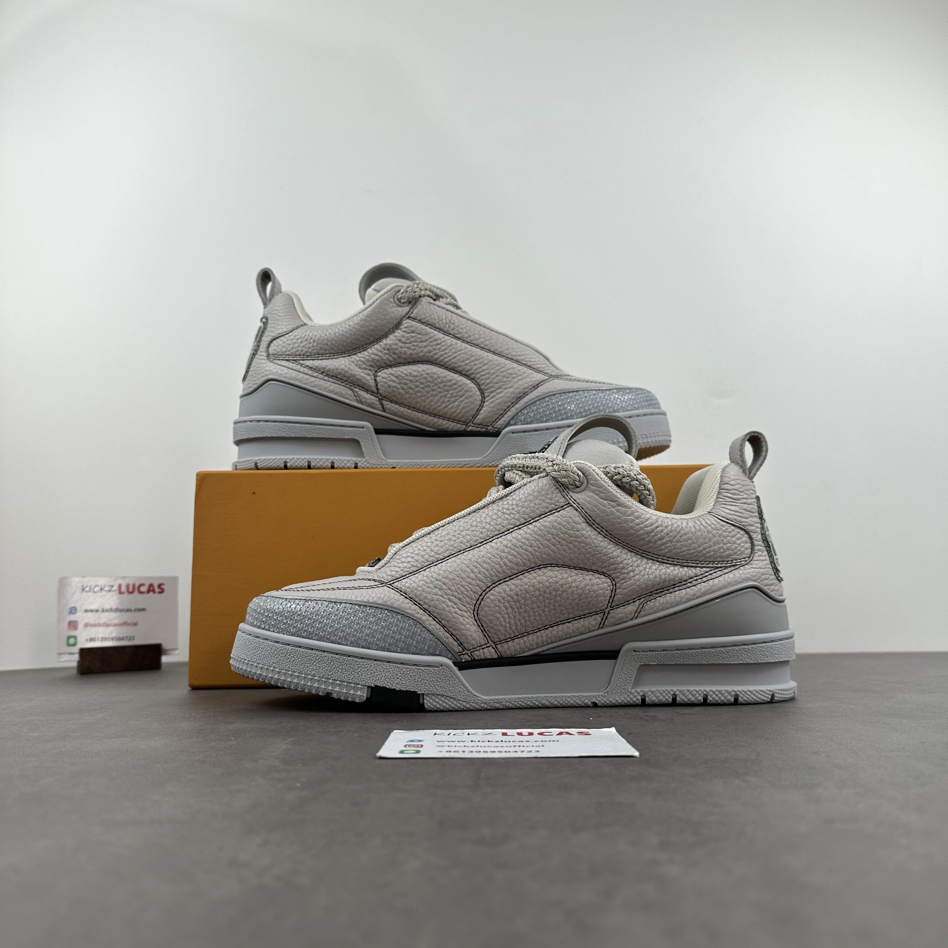 Upgraded Men L*ouis V*uitton Top Sneaker Trainer RR20231017- 3906