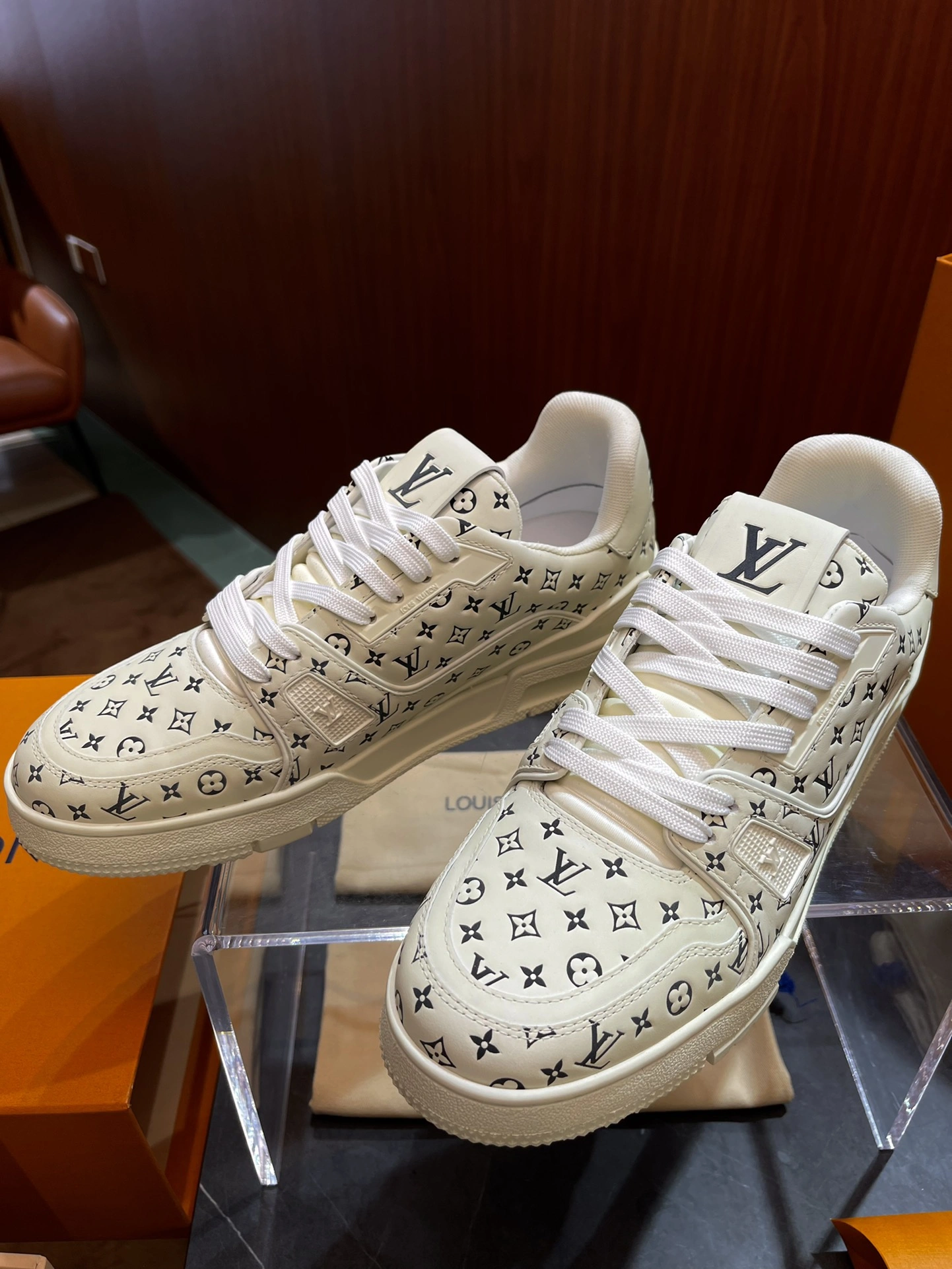 WrinkleFree Men L*ouis V*uitton Top Sneaker Trainer RR20231017- 3898