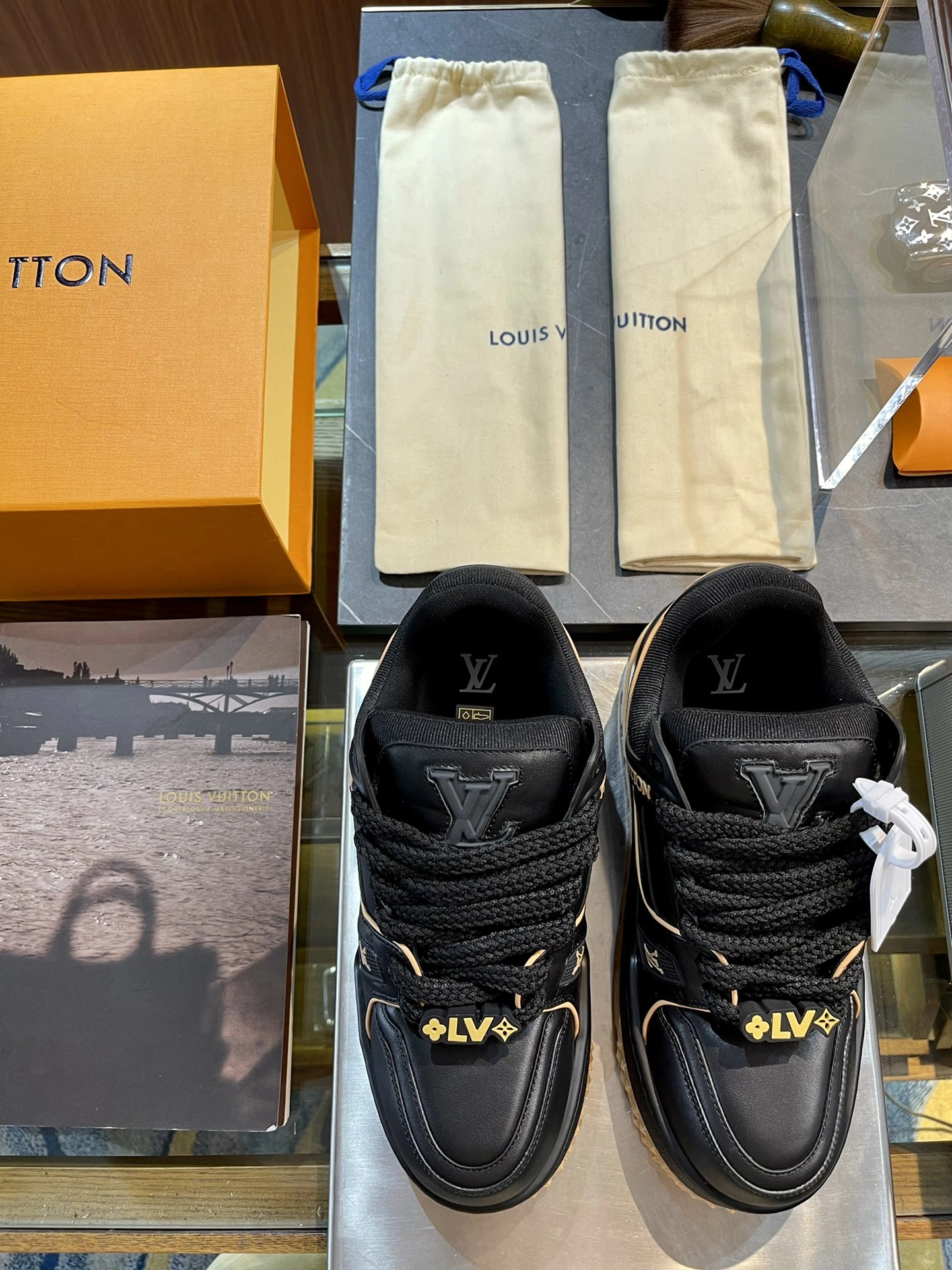 ZeroBulk Men L*ouis V*uitton Top Sneaker Trainer RR20231017- 3895