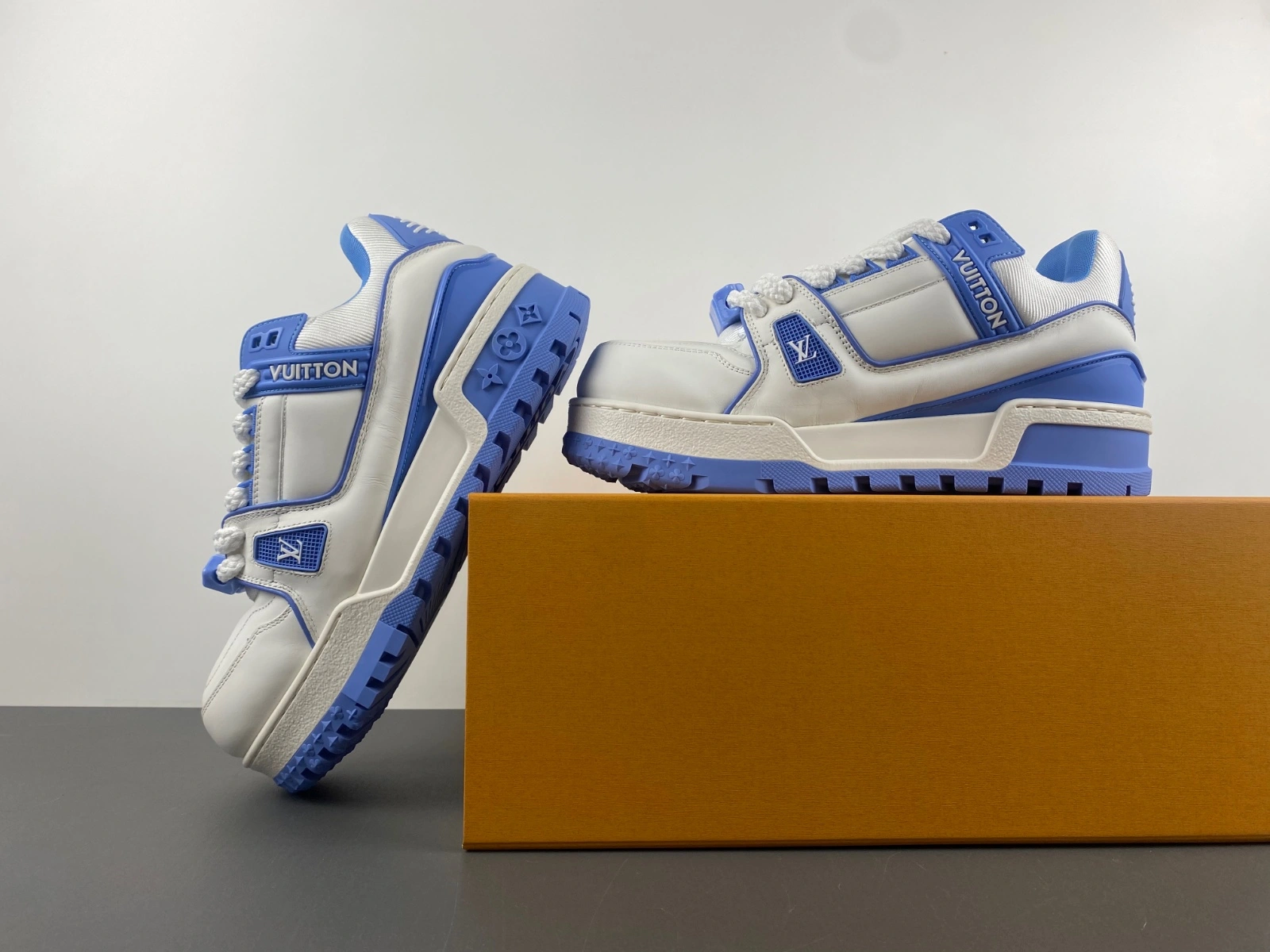 FreshLook Men L*ouis V*uitton Top Sneaker Trainer RR20240629- 3846