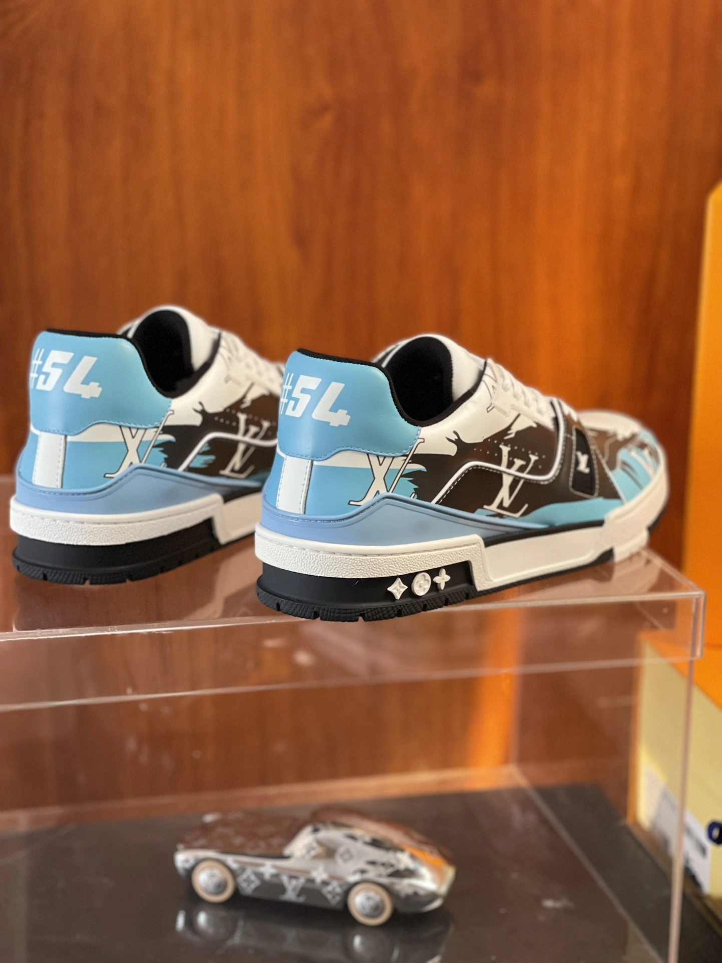 Cozy Men L*ouis V*uitton Top Sneaker Trainer RR230330- 4053