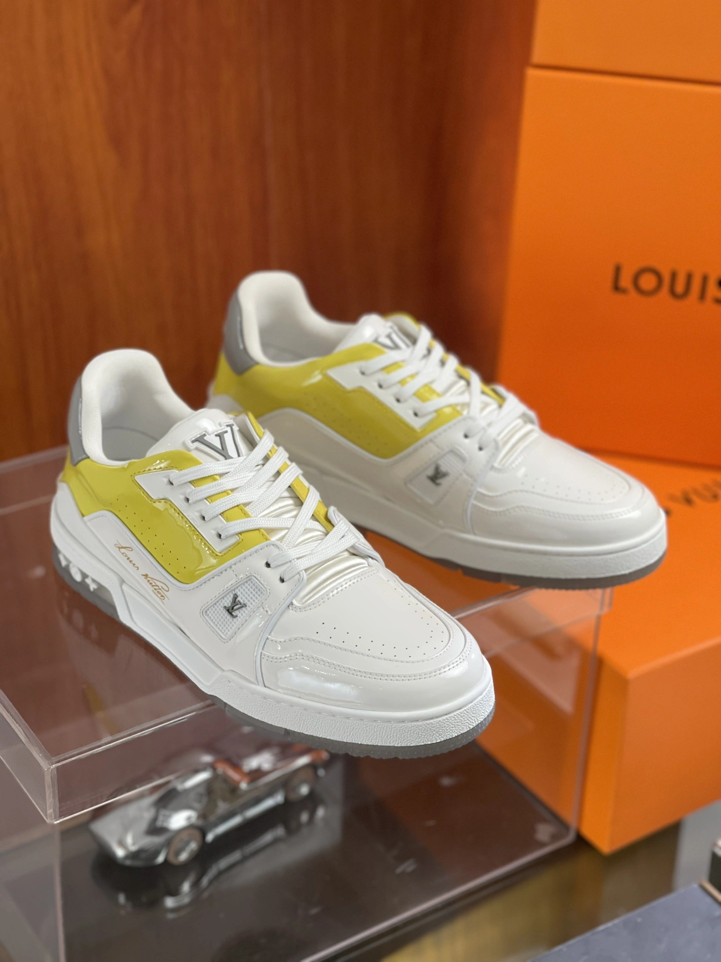 Breathable Men L*ouis V*uitton Top Sneaker Trainer RR230330- 4050